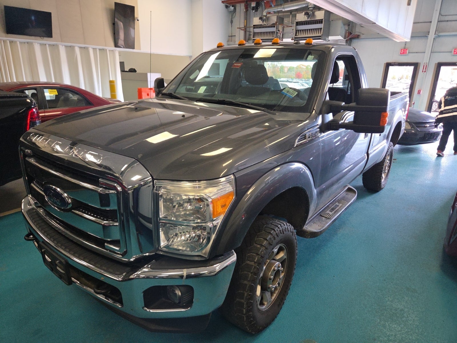 2015 Ford F-350 4WD Reg Cab 137" XLT