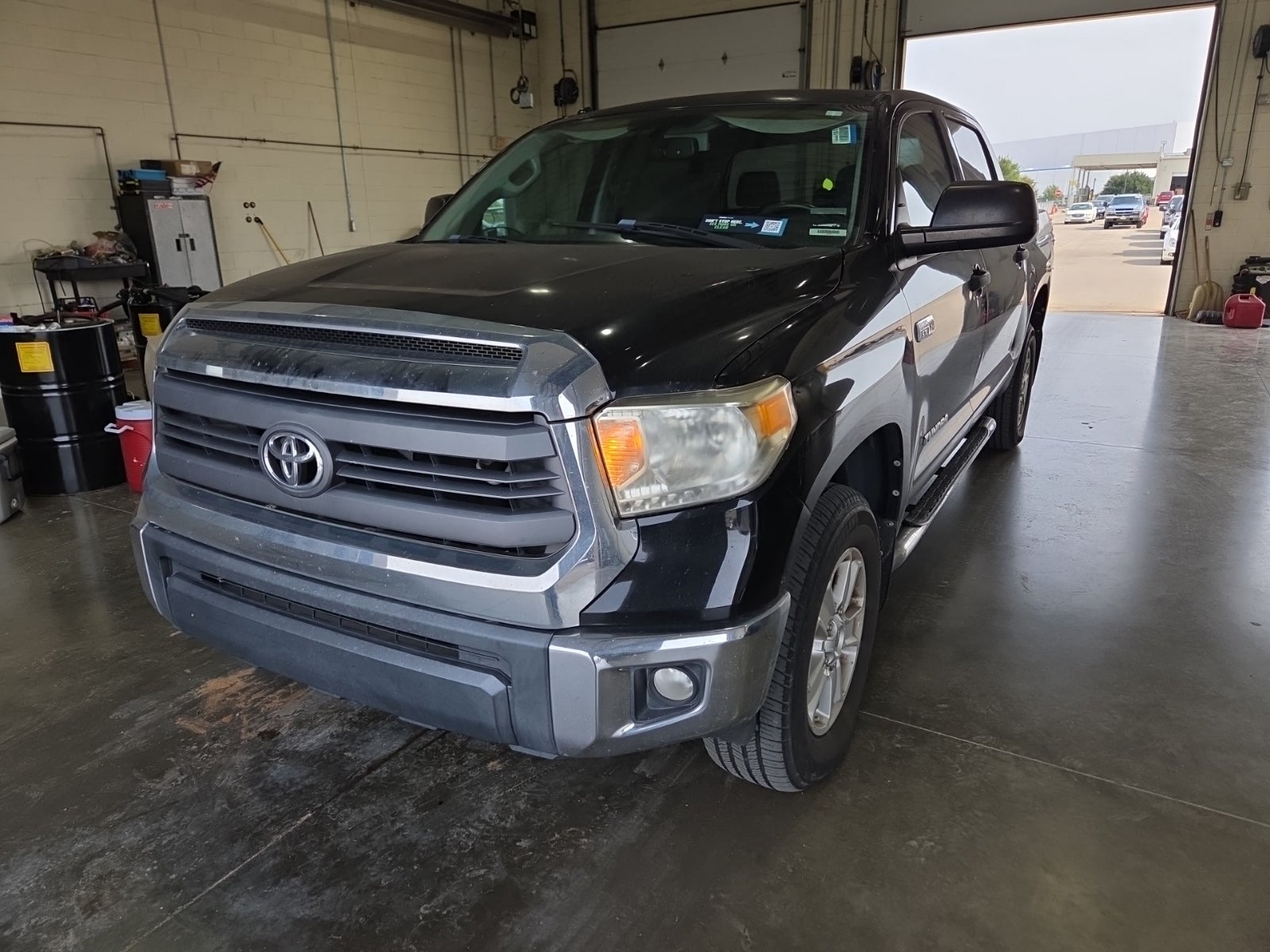 2015 Toyota Tundra Crewmax 5.7l FFV V8 6-SPD At SR5