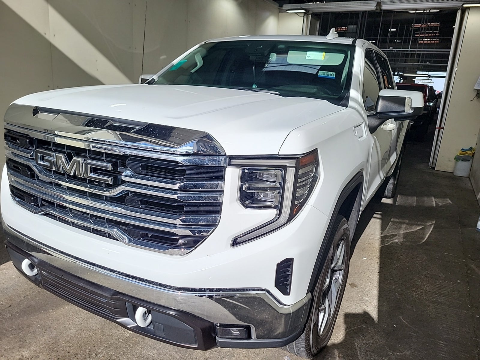2022 GMC Sierra 1500 4WD Crew Cab 147" SLT
