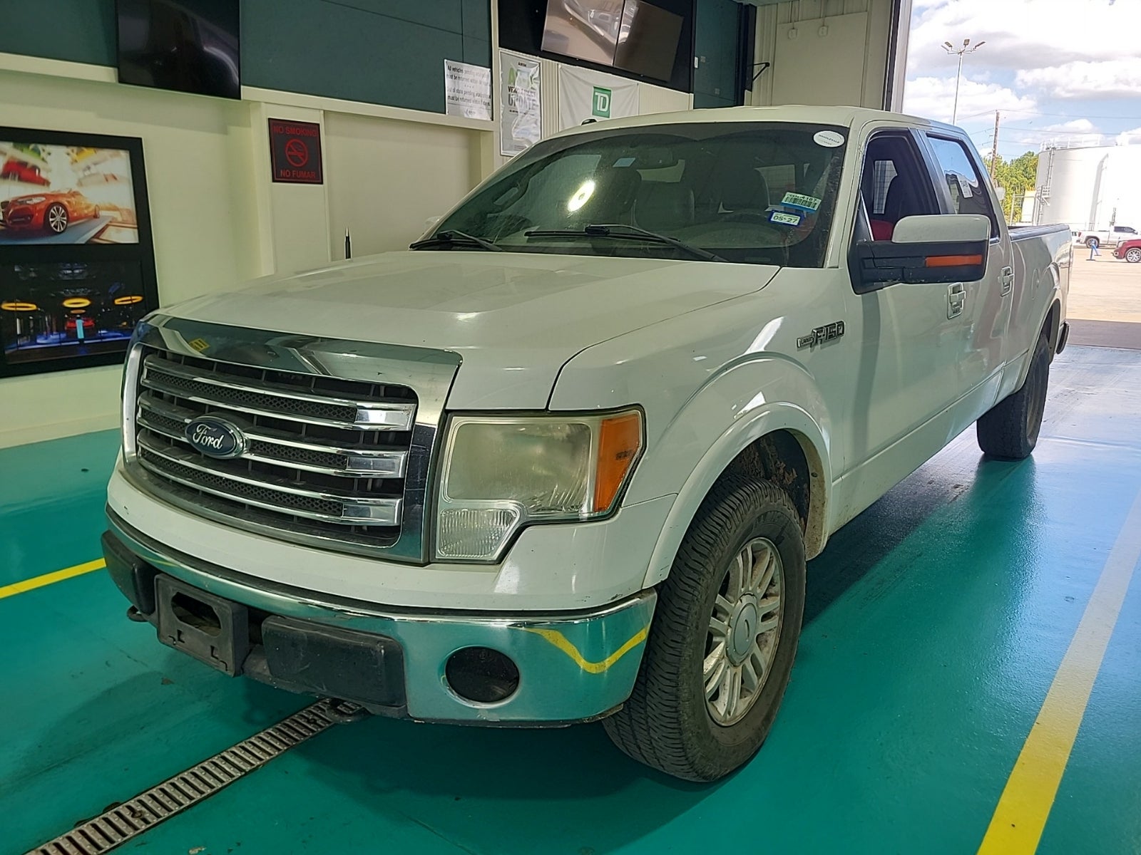 2013 Ford F-150 4WD Supercrew 157" Lariat