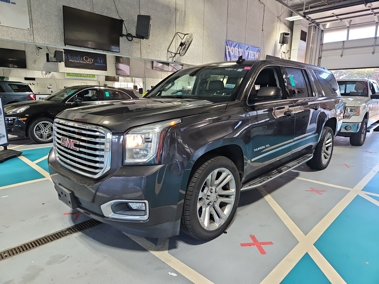 2018 GMC Yukon XL SLT