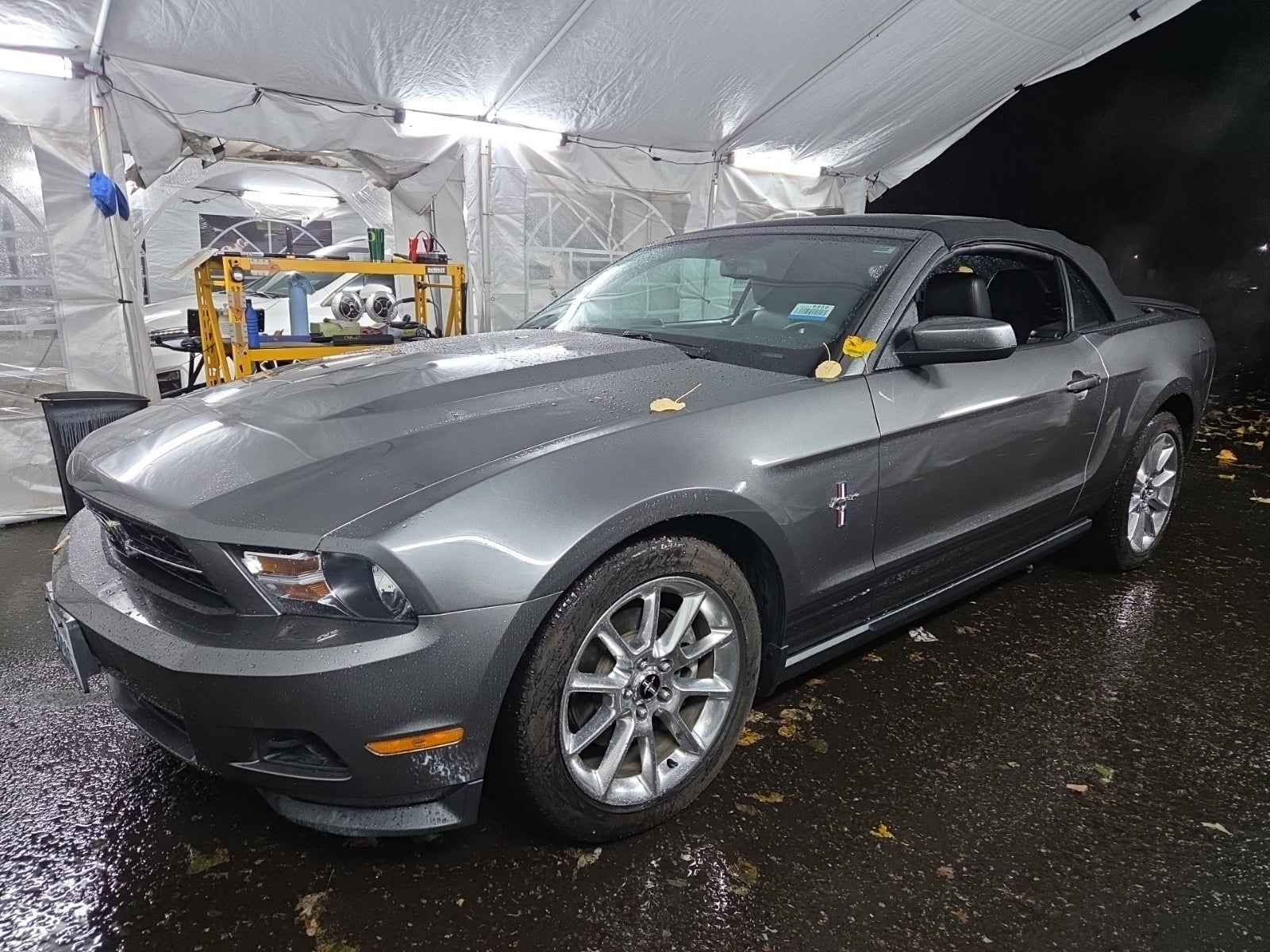 2011 Ford Mustang V6