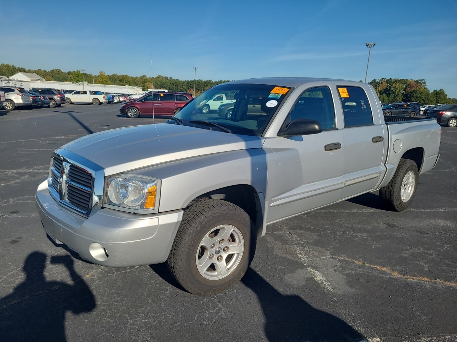 2005 Dodge Dakota 4dr Quad Cab 131" WB SLT