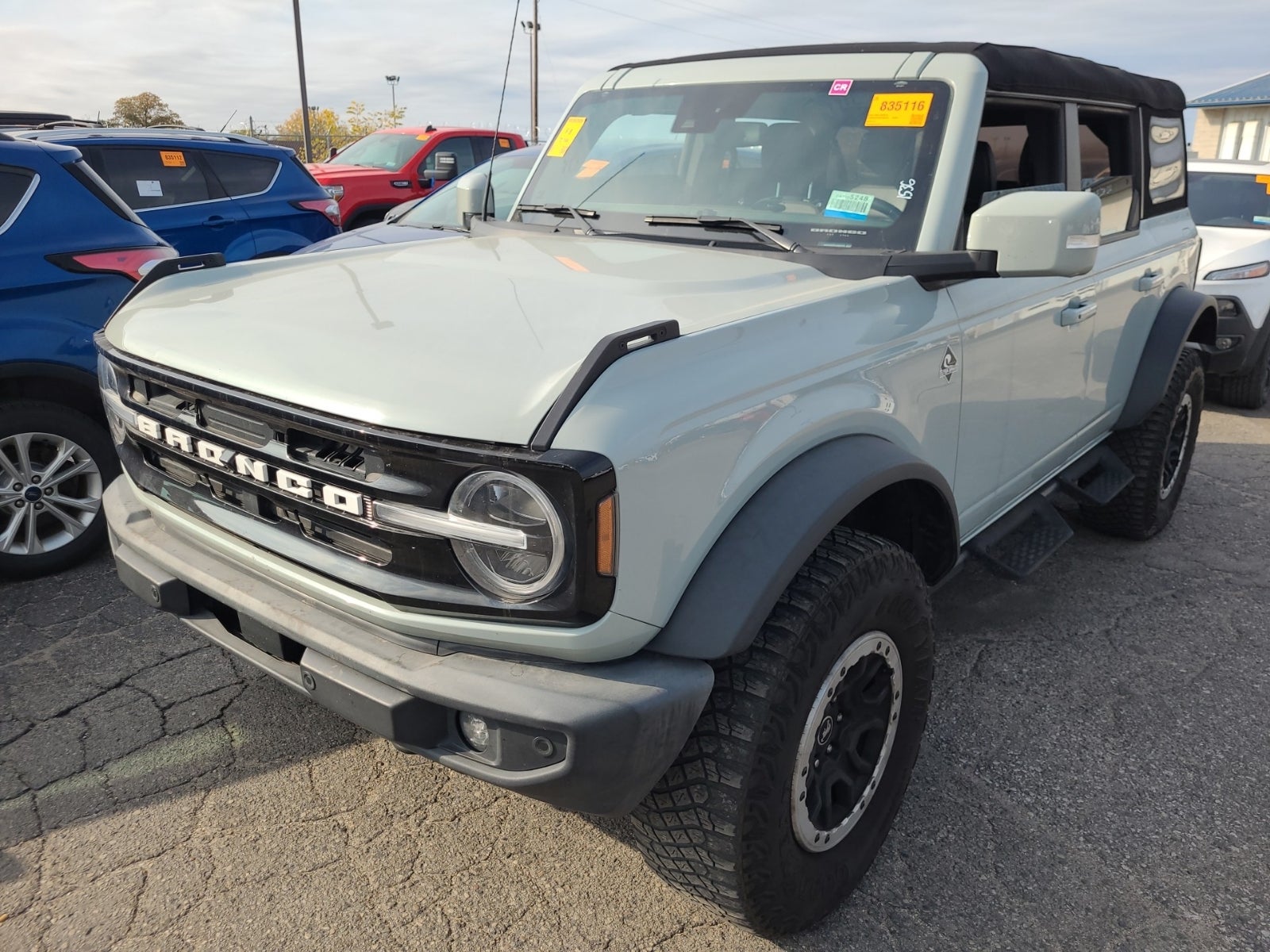 2023 Ford Bronco Outer Banks