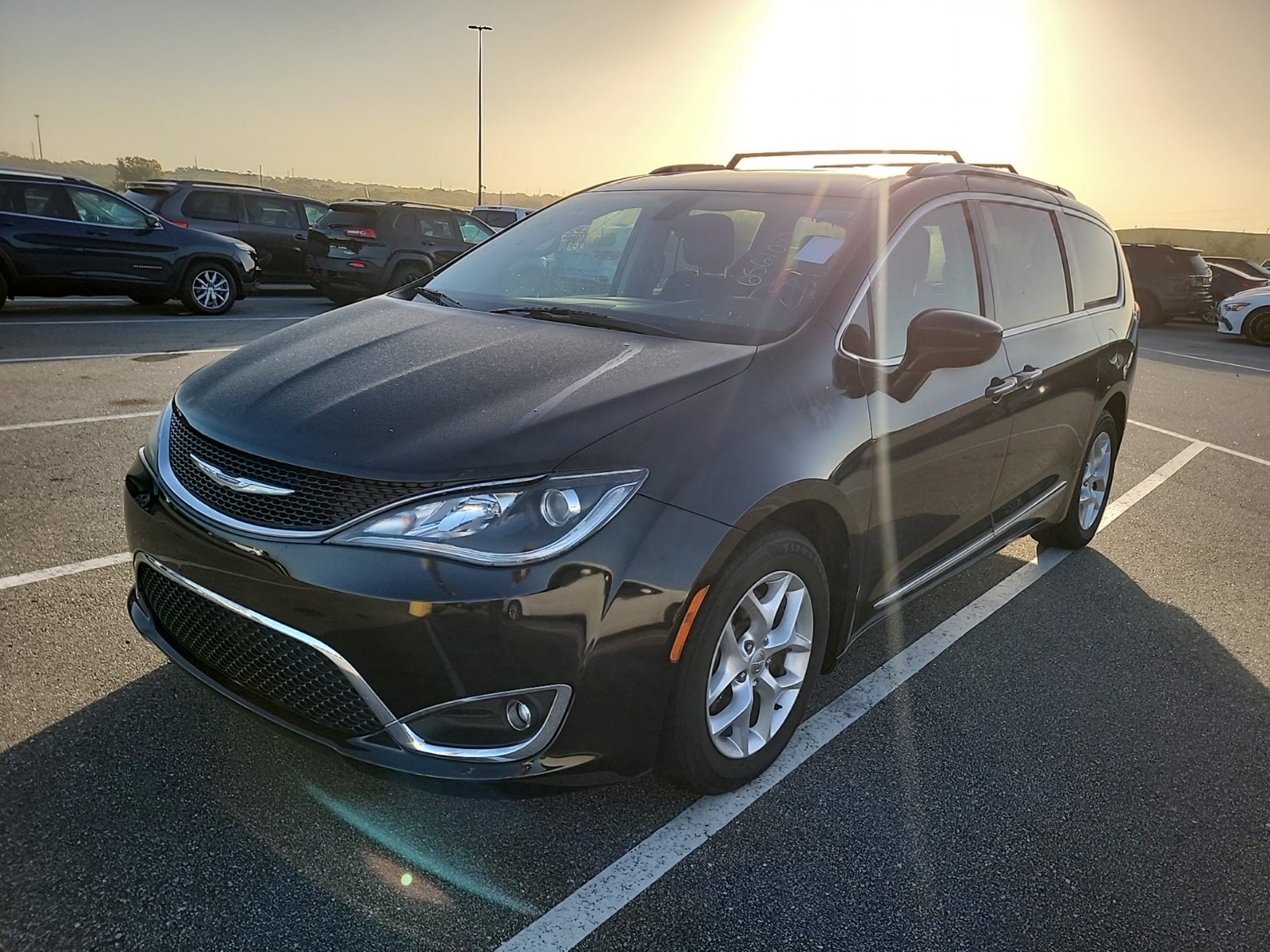 2017 Chrysler Pacifica Touring-L Plus