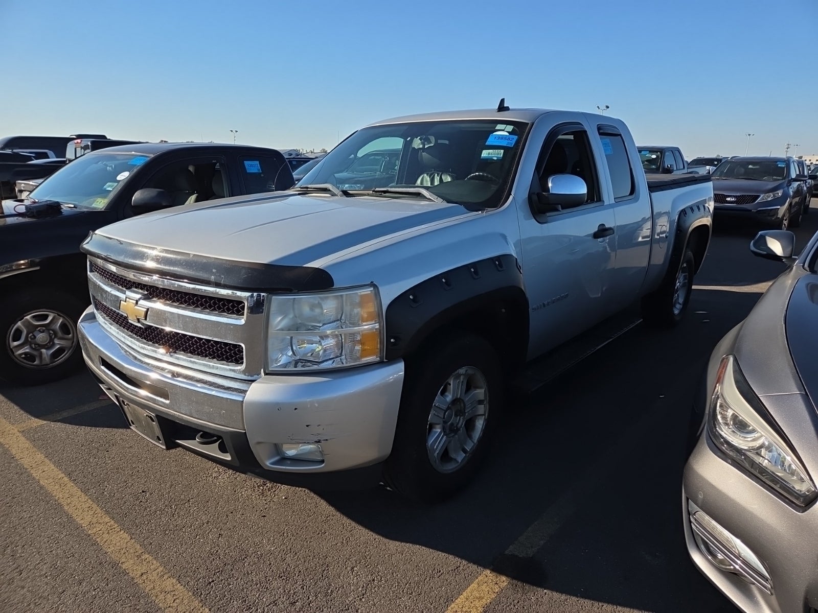 2011 Chevrolet Silverado 1500 4WD Ext Cab 143.5" LT
