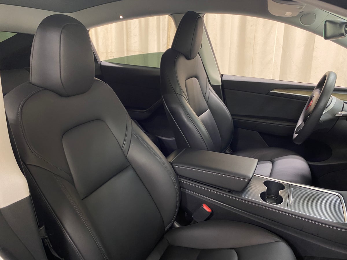 2023 Tesla Model Y Long Range All-Wheel Drive in Pearl White — photo 2