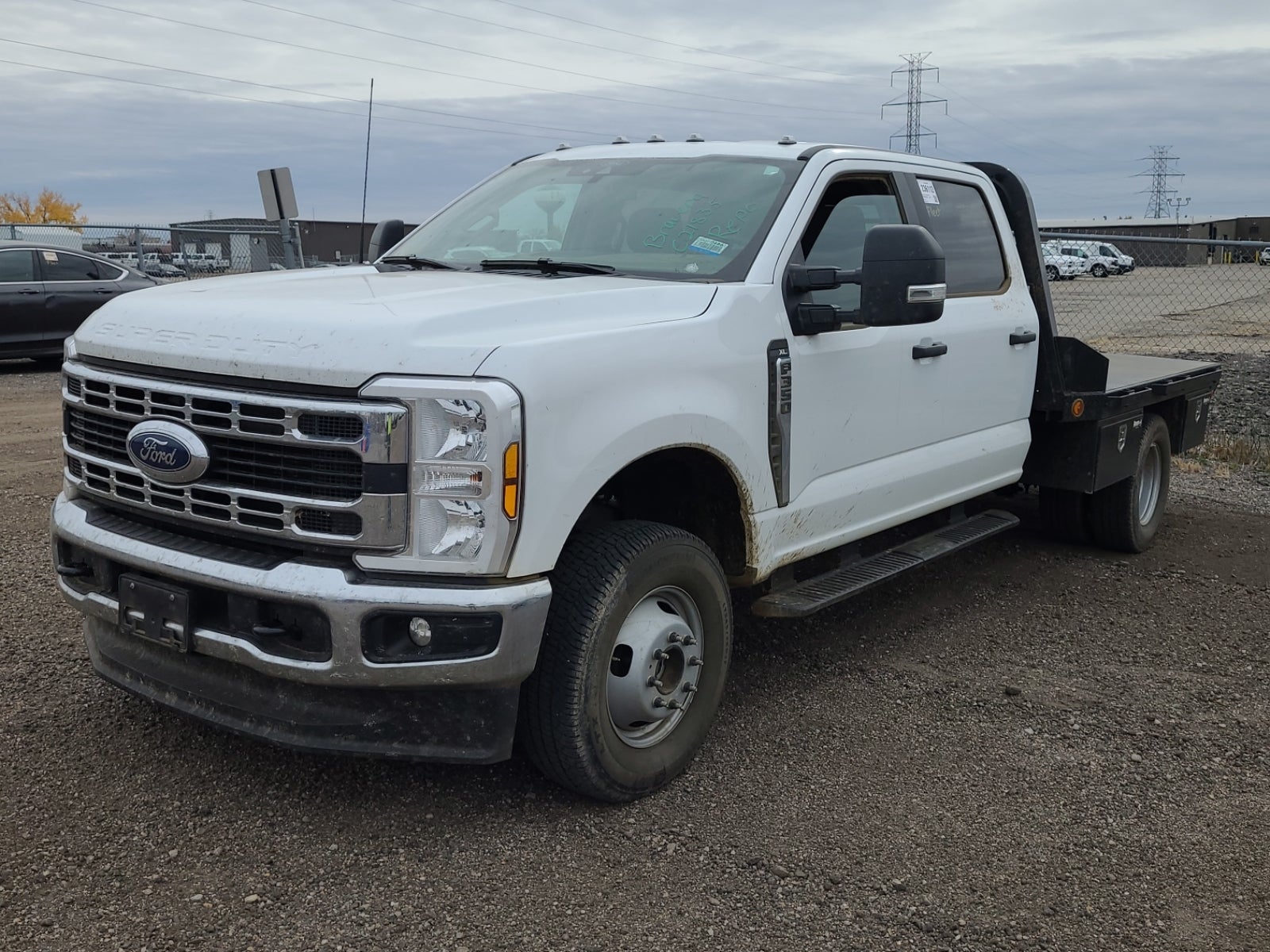 2025 Ford F-350 Chassis XL 4WD Crew Cab 179" WB 60" Ca