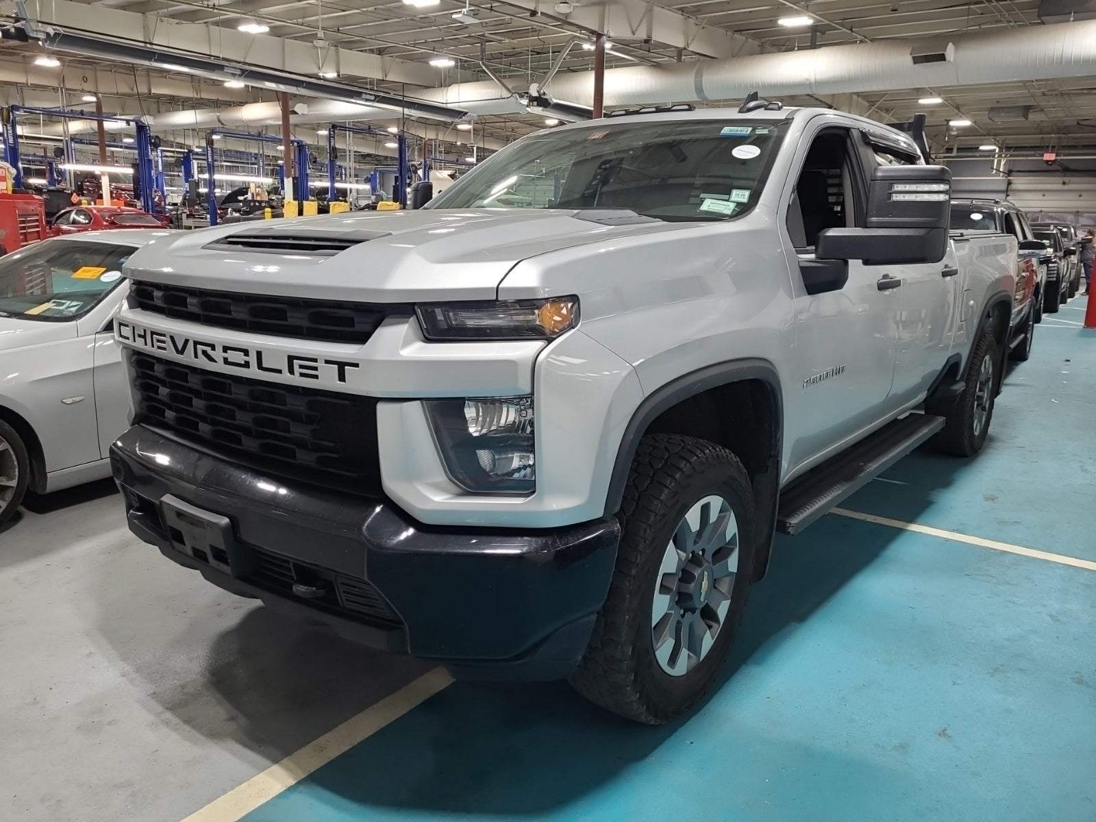 2022 Chevrolet Silverado 2500HD 4WD Crew Cab 159" Custom
