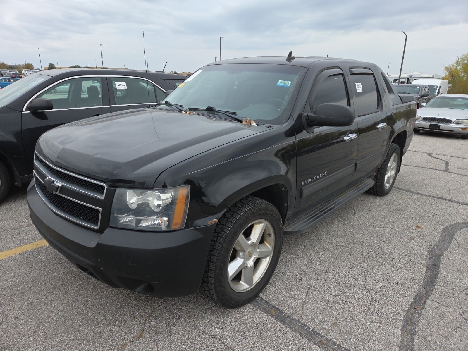 2010 Chevrolet Avalanche 1500 4WD Crew Cab LS