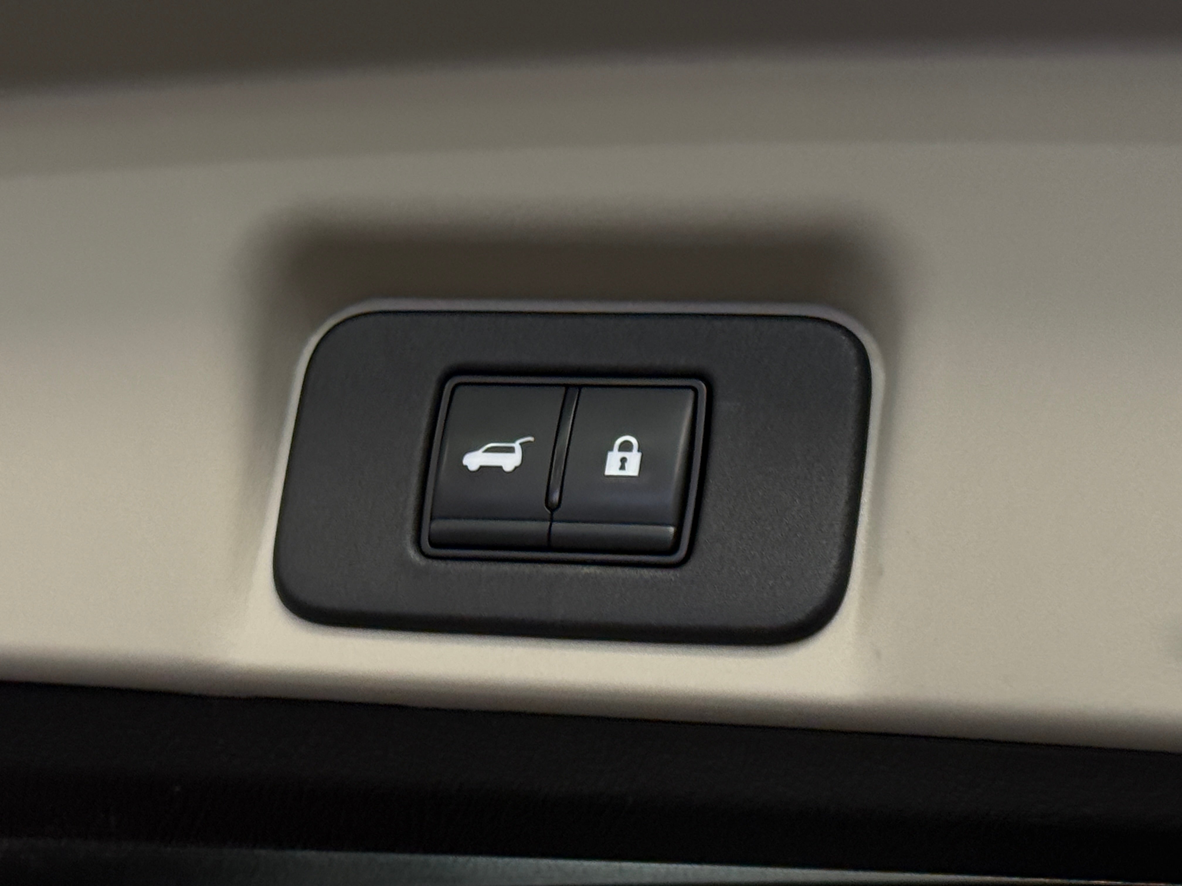 Used 2024 Nissan ARIYA Evolve+ with VIN JN1BF0BA6RM433084 for sale in Auburn, WA
