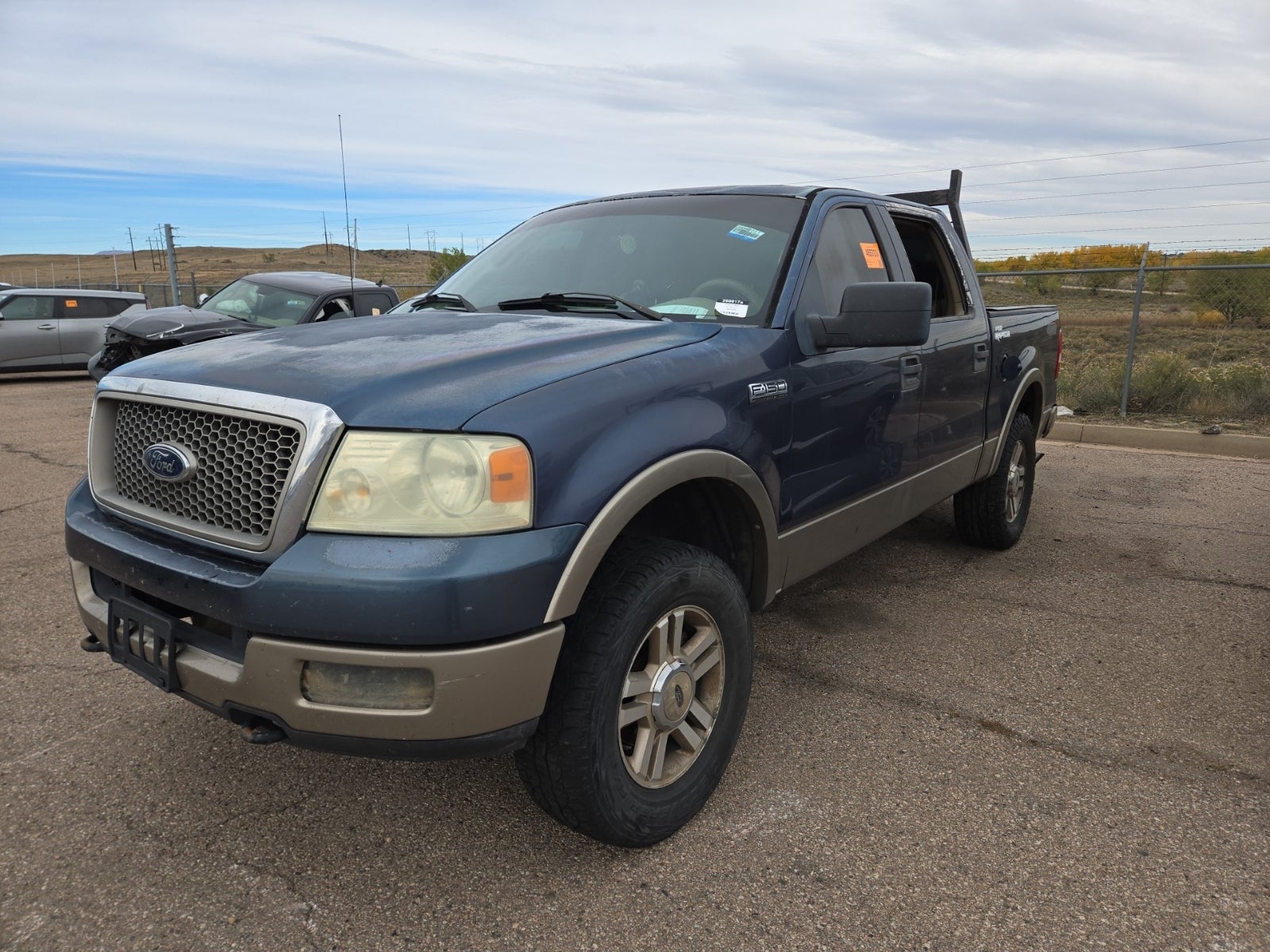 2005 Ford F-150 Supercrew 139" Lariat 4WD