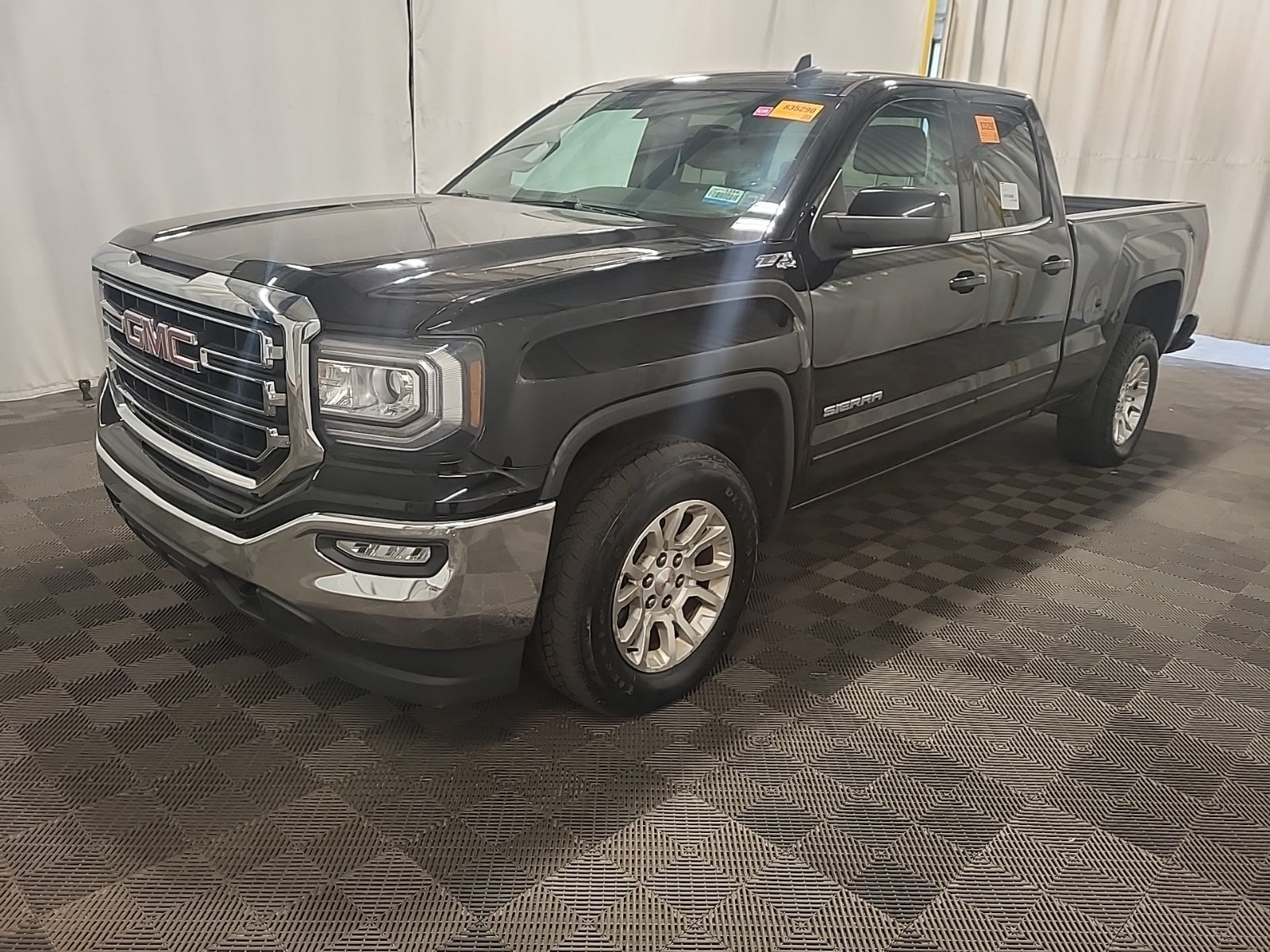 2018 GMC Sierra 1500 4WD Double Cab 143.5" Sle