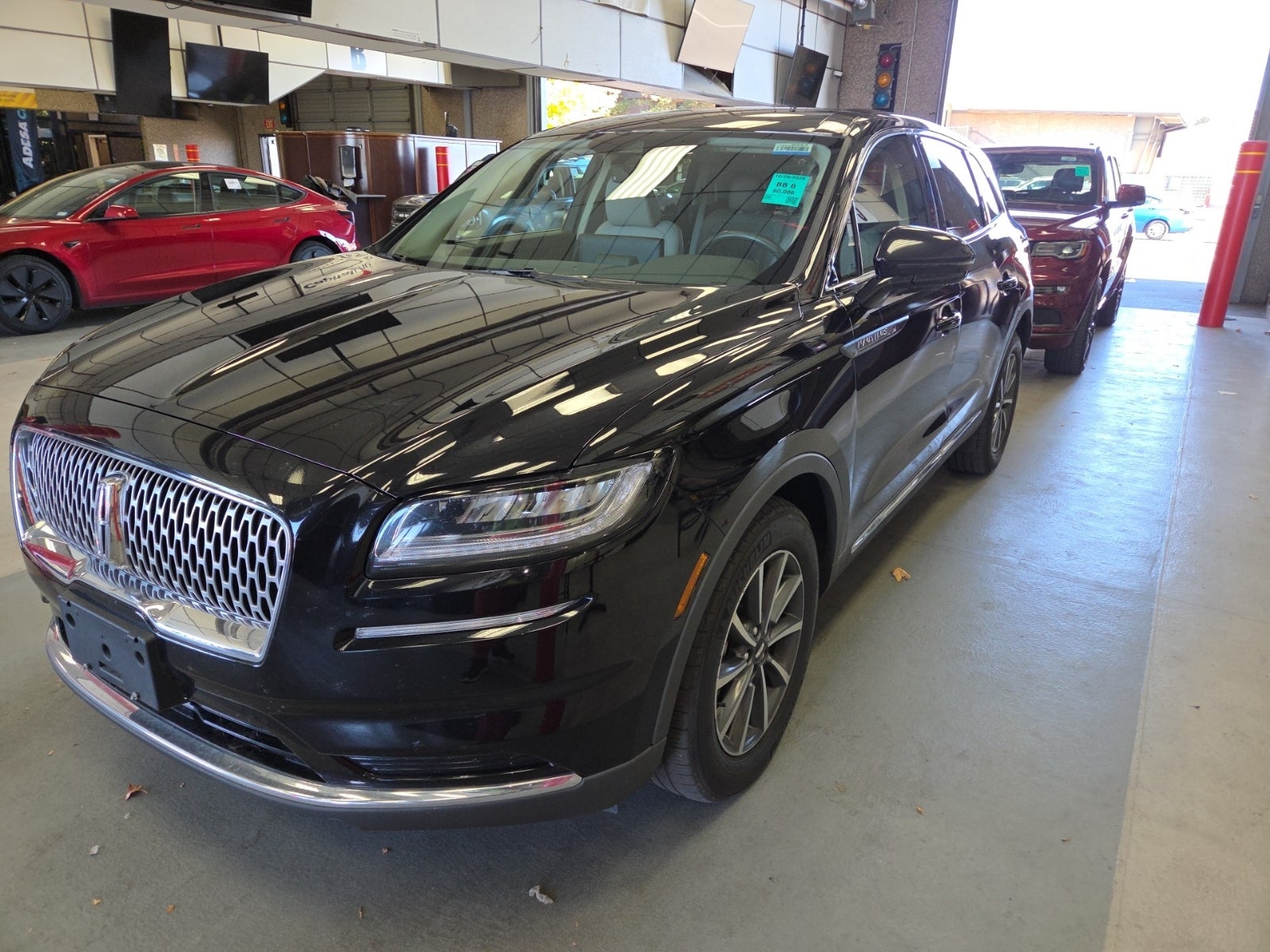 2022 Lincoln Nautilus Standard