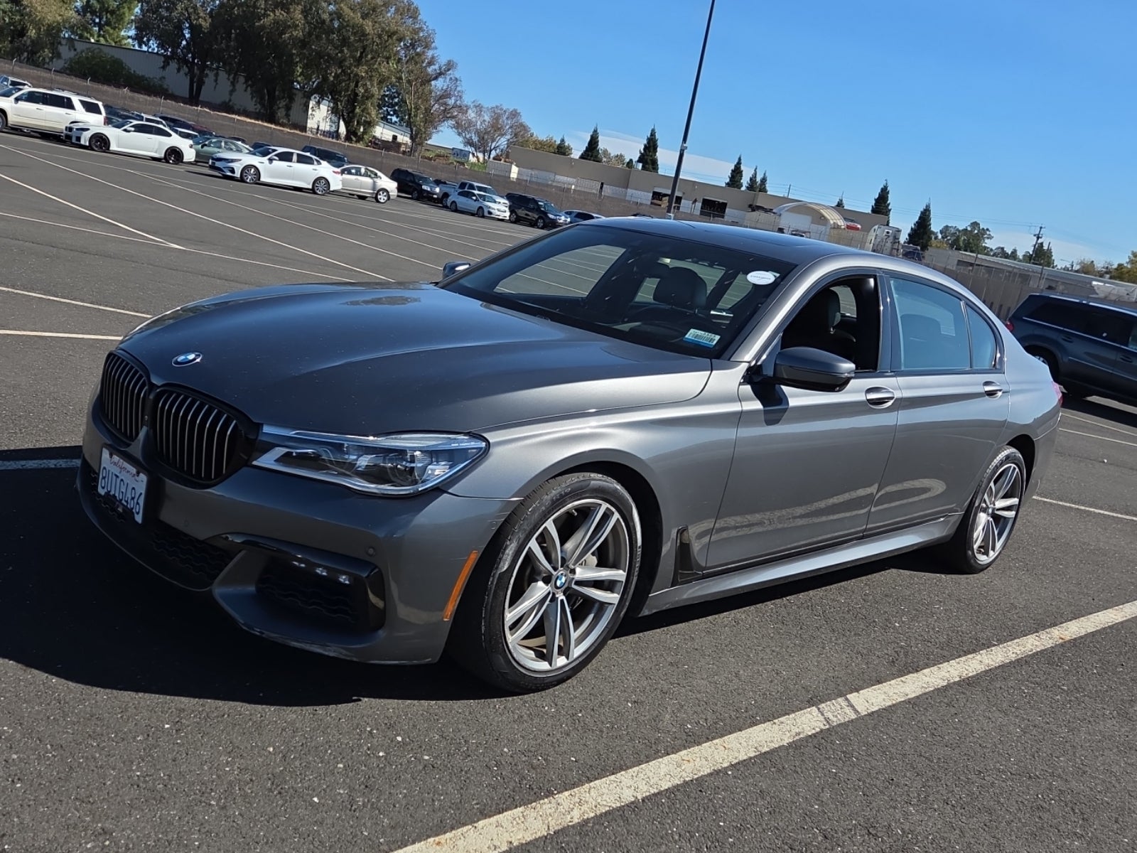2018 BMW 750i 750i