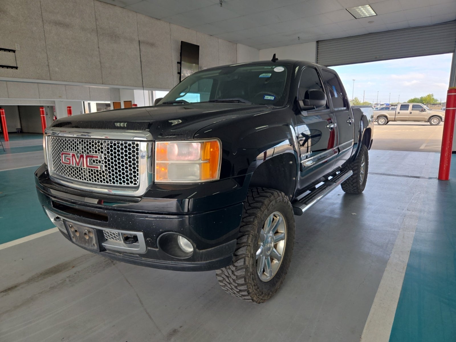 2012 GMC Sierra 1500 AWD Crew Cab 143.5" Denali