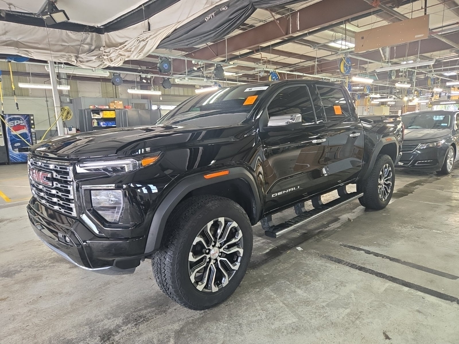 2025 GMC Canyon 4WD Crew Cab Denali