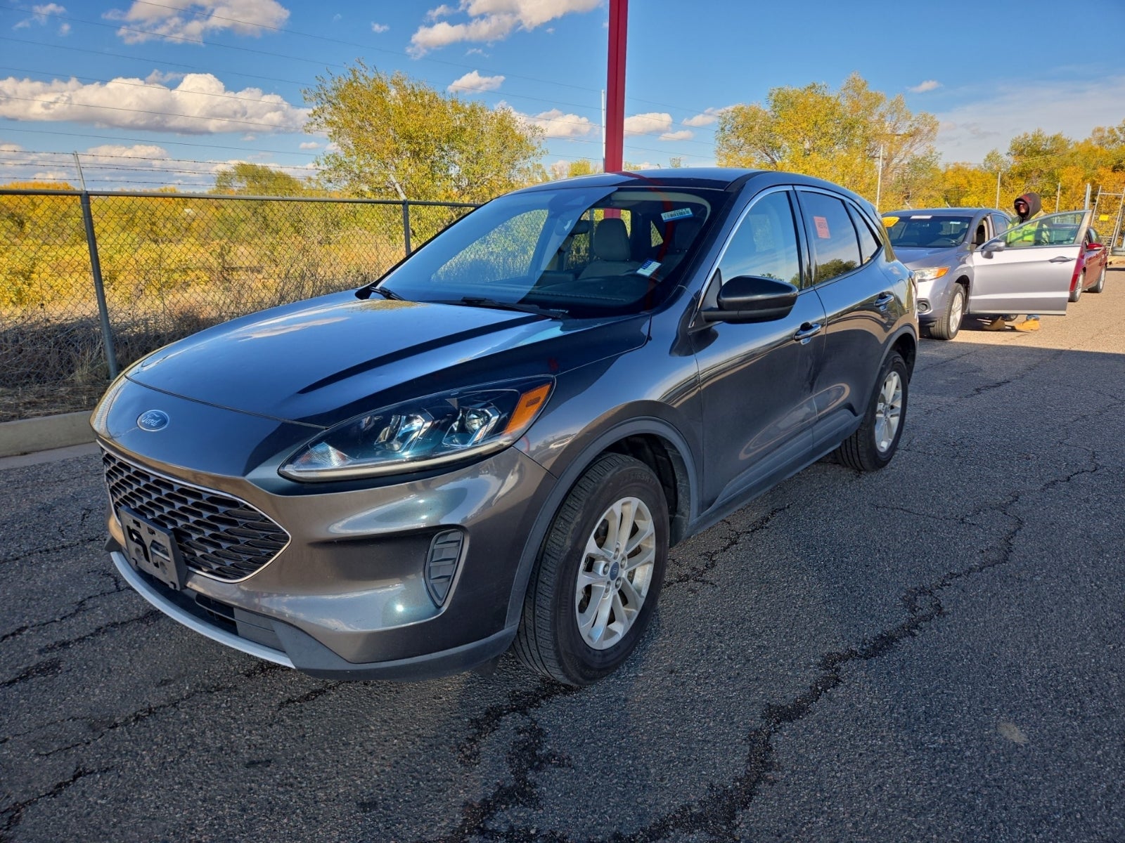 2020 Ford Escape SE