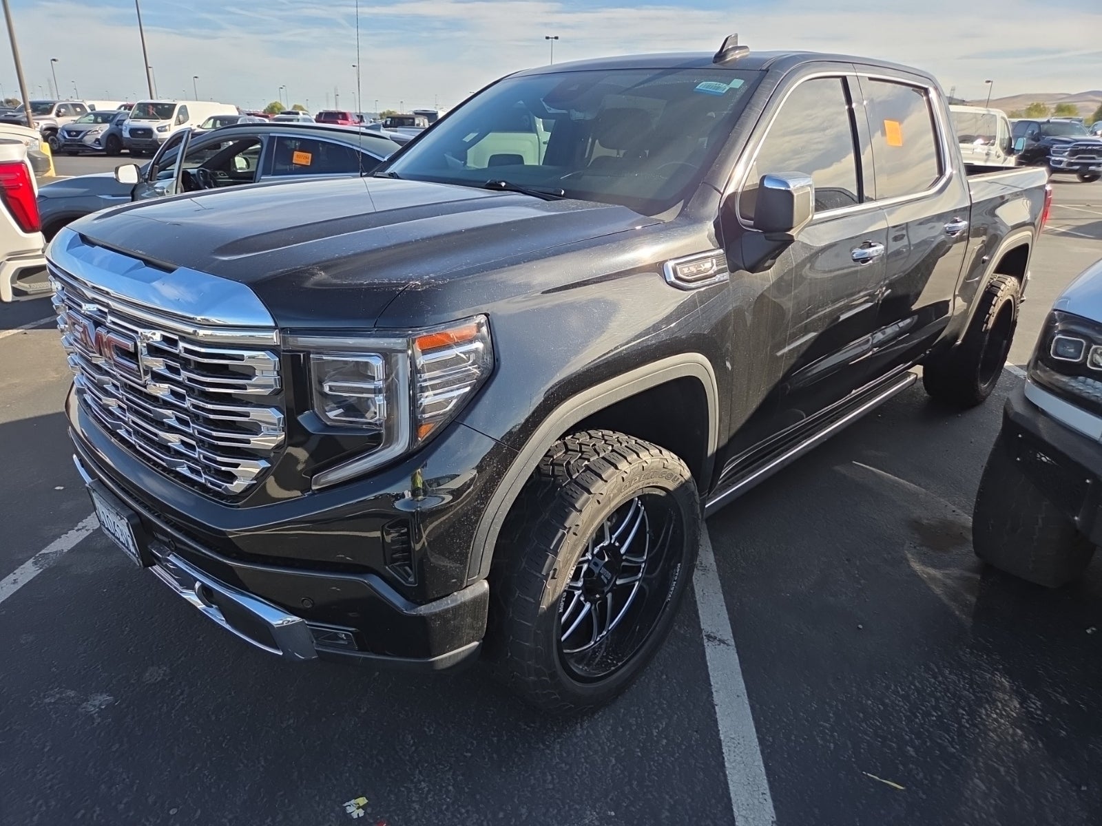 2023 GMC Sierra 1500 4WD Crew Cab 147" Denali