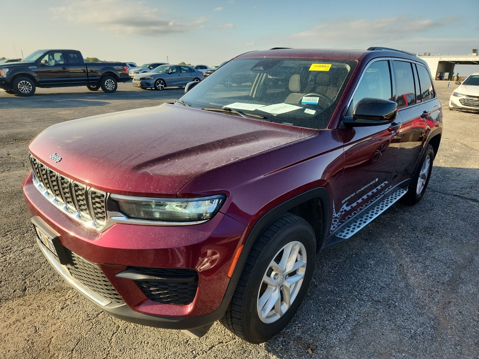 2023 Jeep Grand Cherokee Laredo