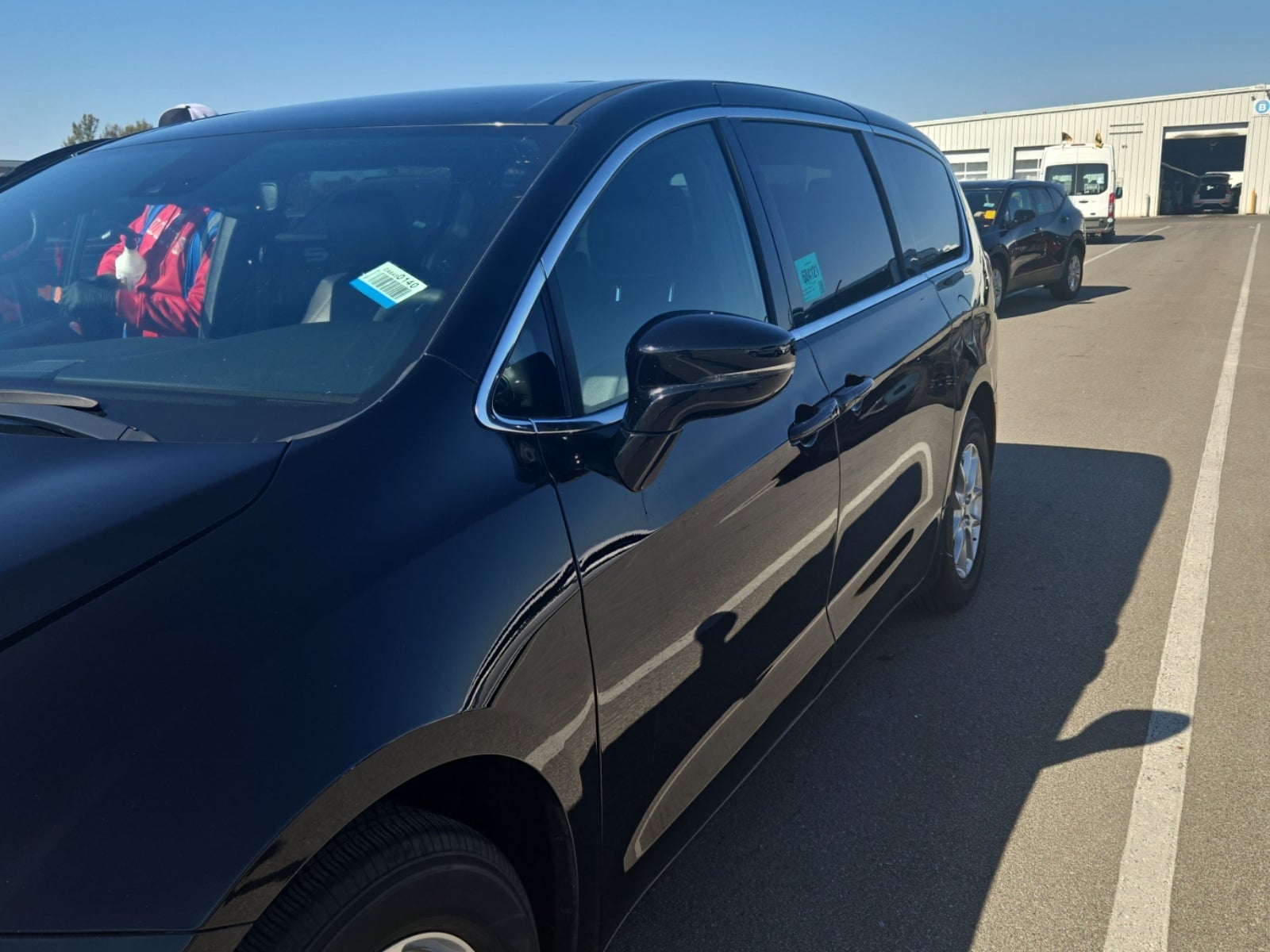 2025 Chrysler Pacifica Select