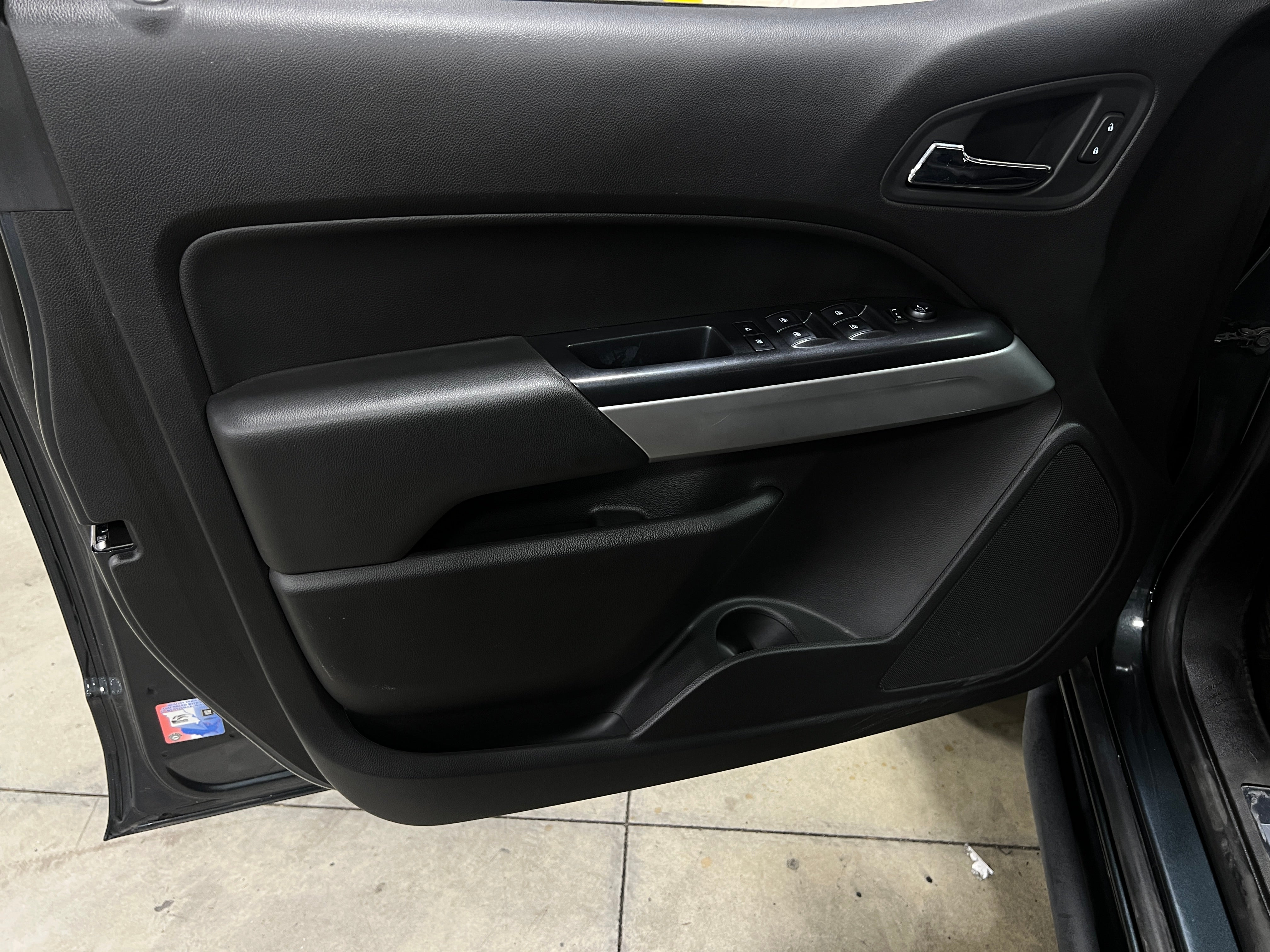 Used 2018 Chevrolet Colorado ZR2 with VIN 1GCPTEE11J1148769 for sale in Little Rock