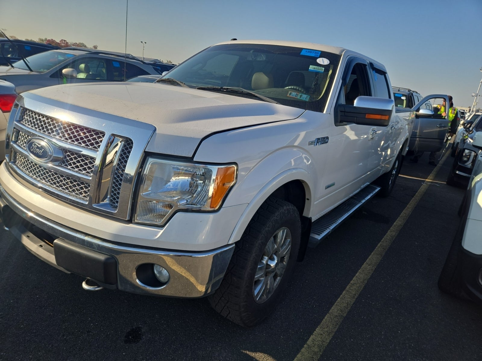 2011 Ford F-150 4WD Supercrew 157" Lariat
