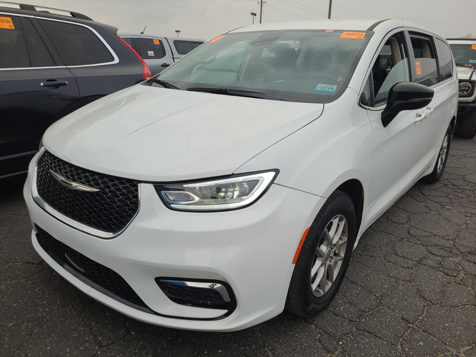 2024 Chrysler Pacifica Touring L