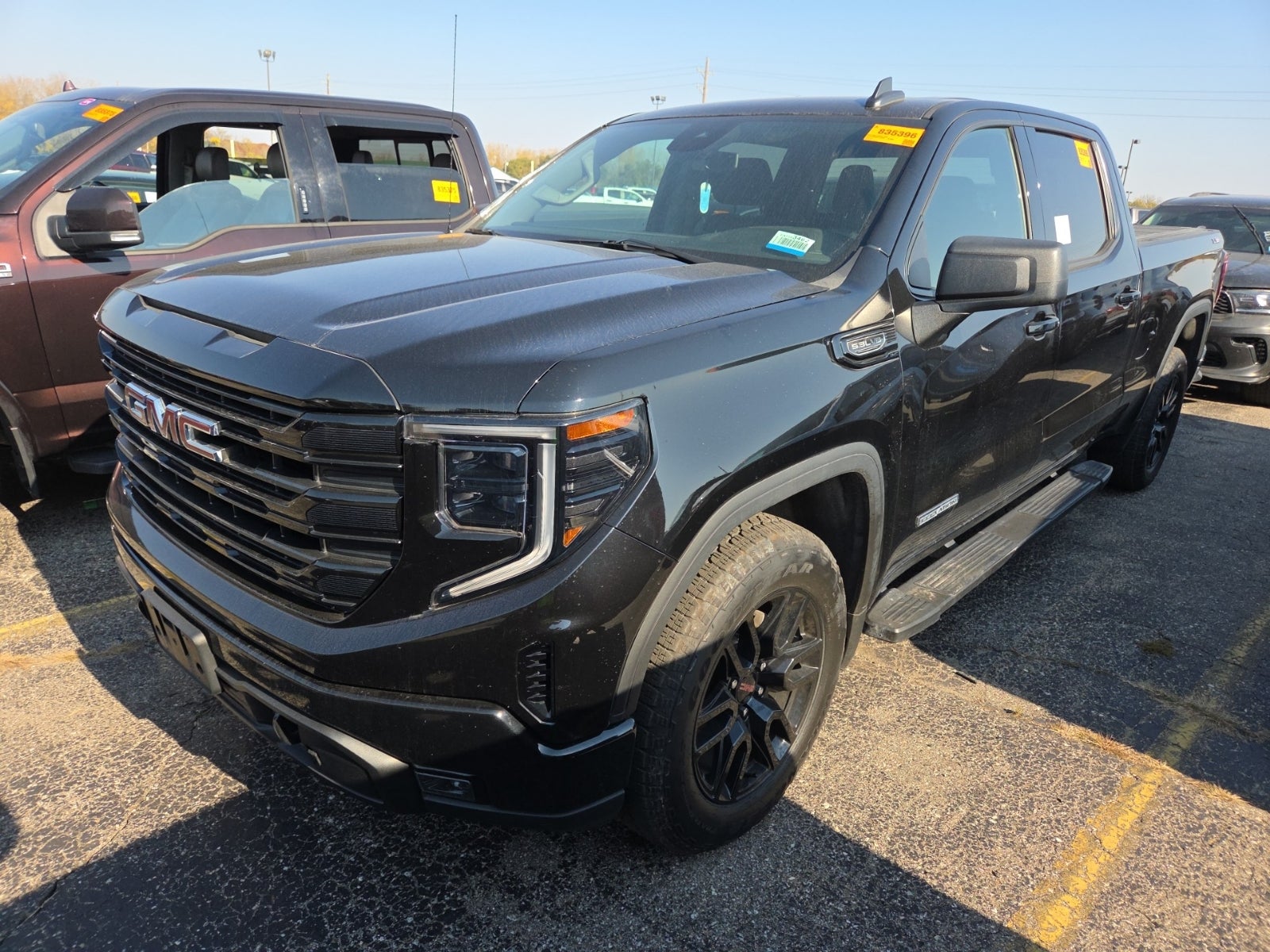 2023 GMC Sierra 1500 4WD Crew Cab 157" Elevation