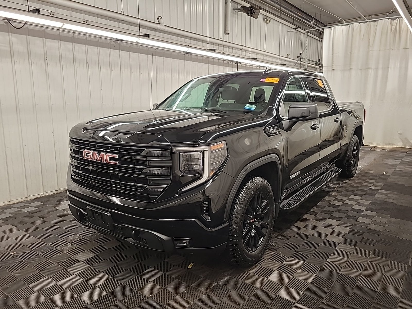 2023 GMC Sierra 1500 4WD Crew Cab 157" Elevation