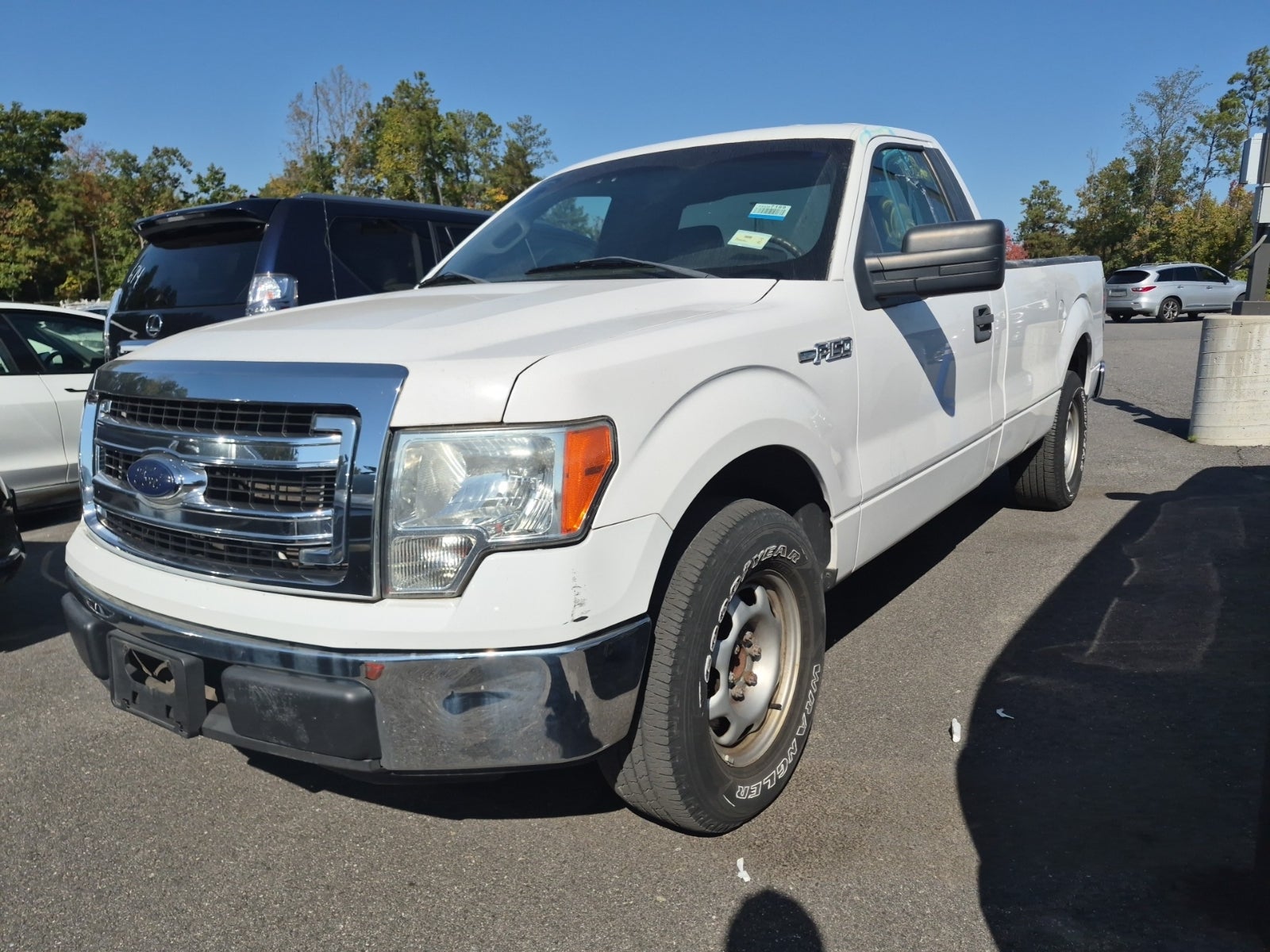 2014 Ford F-150 2WD Reg Cab 126" XL
