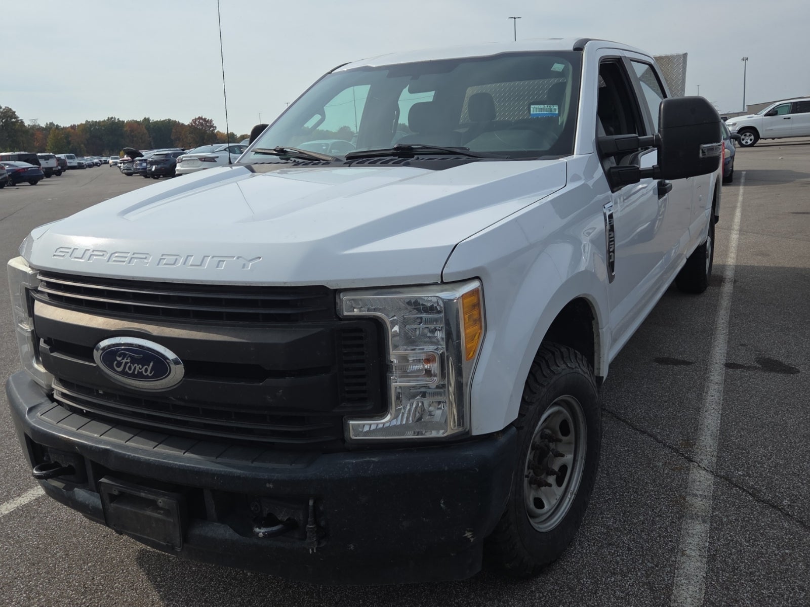 2017 Ford F-250 XL 2WD Crew Cab 8' Box