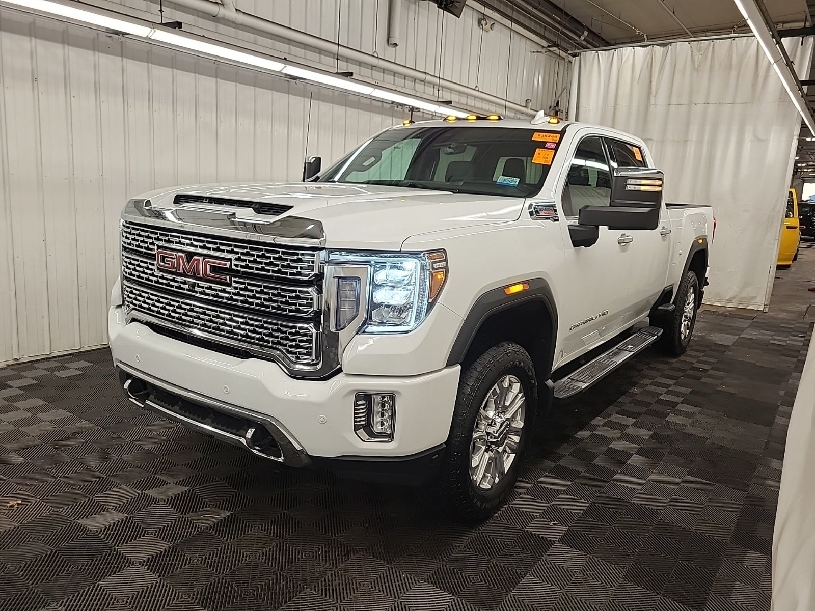 2022 GMC Sierra 2500HD 4WD Crew Cab 159" Denali