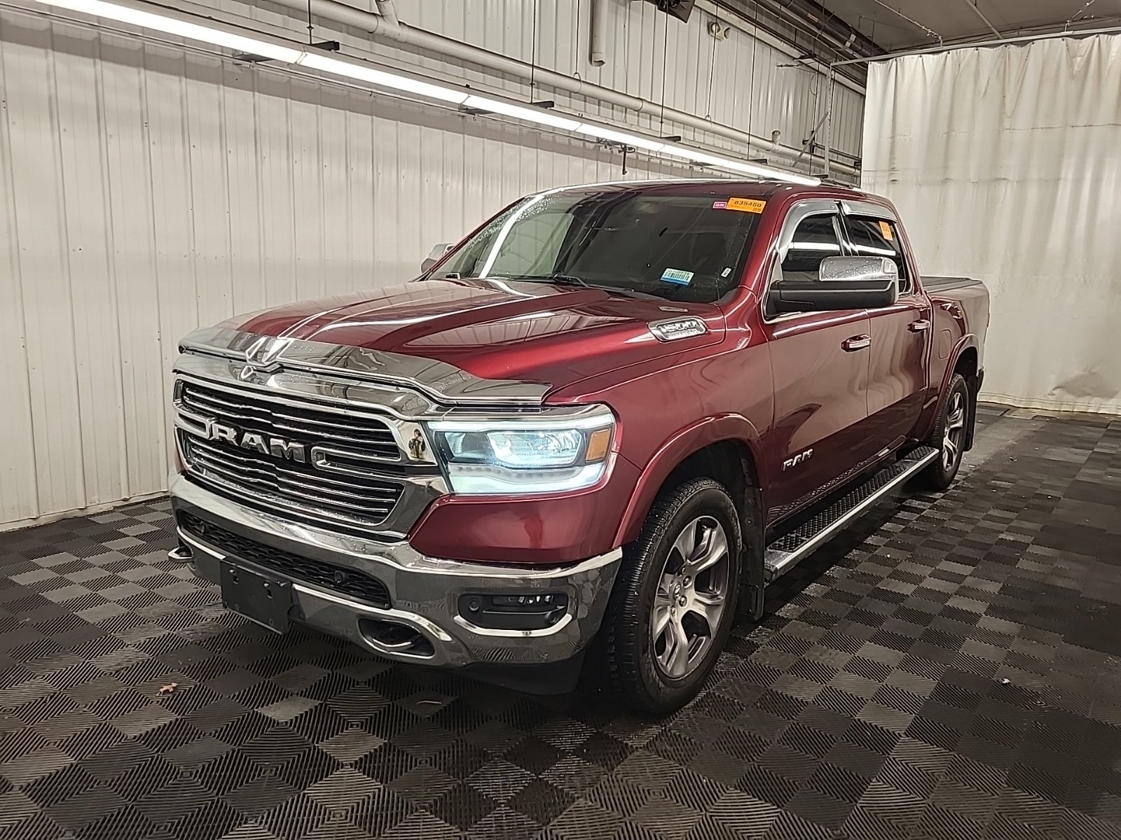 2019 Ram 1500 Laramie 4x4 Crew Cab 5'7" Box
