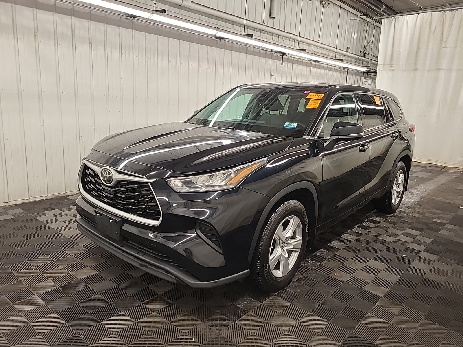 2022 Toyota Highlander LE