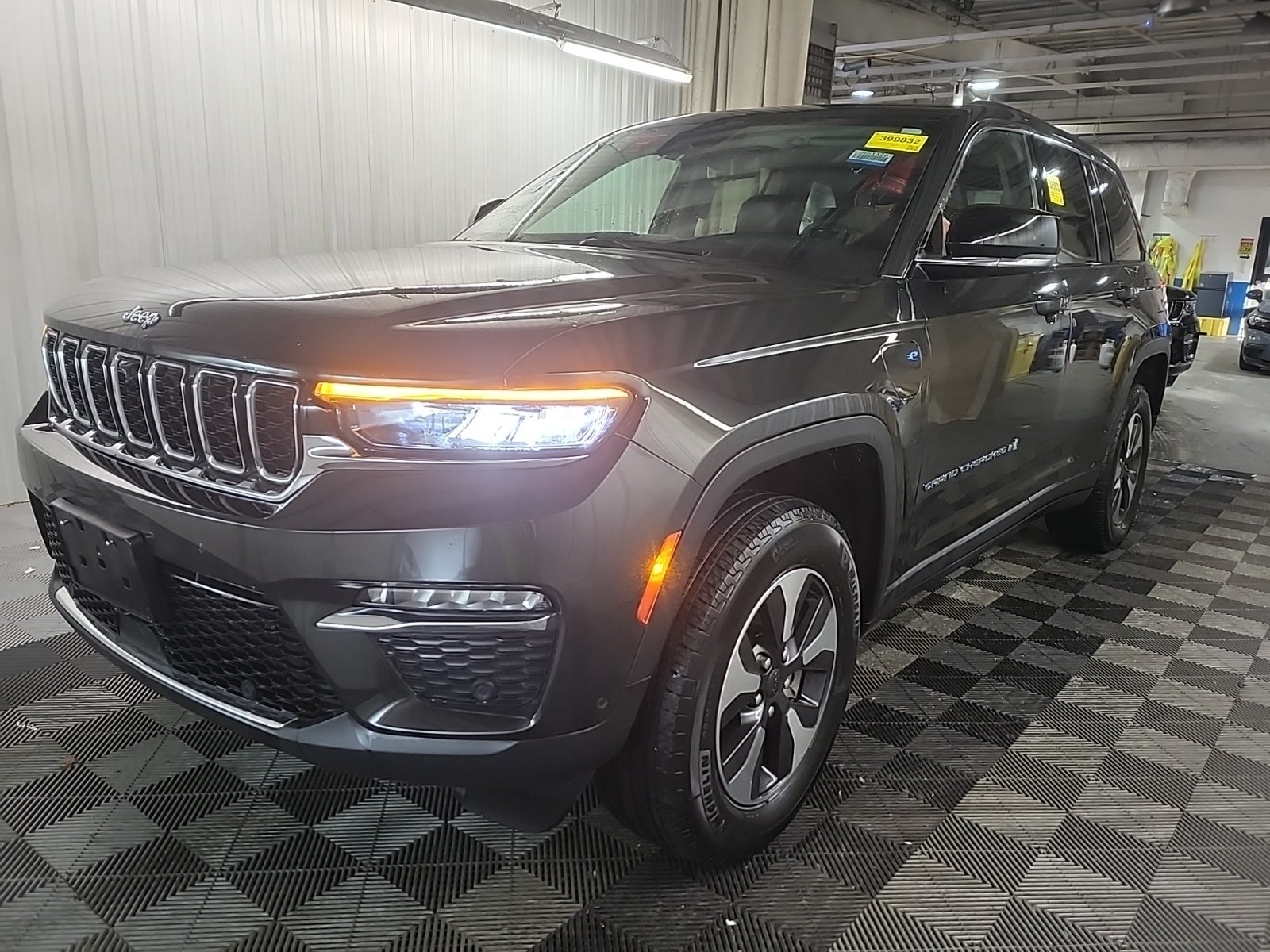 2023 Jeep Grand Cherokee 4xe 2023 Jeep Grand Cherokee 4xe Brown