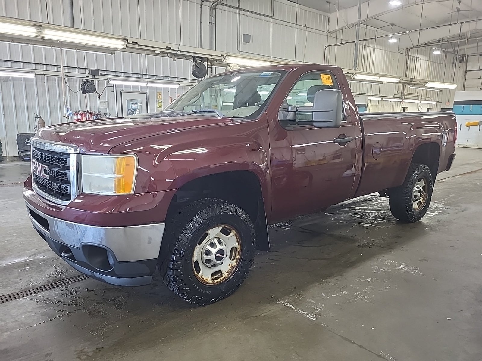 2011 GMC Sierra 2500HD 2WD Reg Cab 133.7" Work Truck
