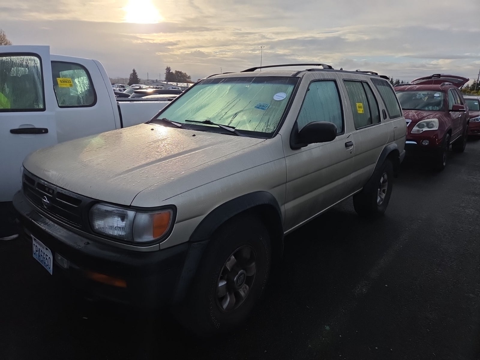 1999 Nissan Pathfinder Xe