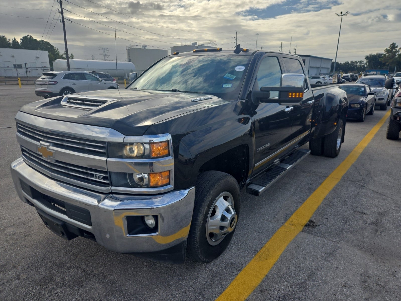 2019 Chevrolet Silverado 3500HD 4WD Crew Cab 167.7" LTZ