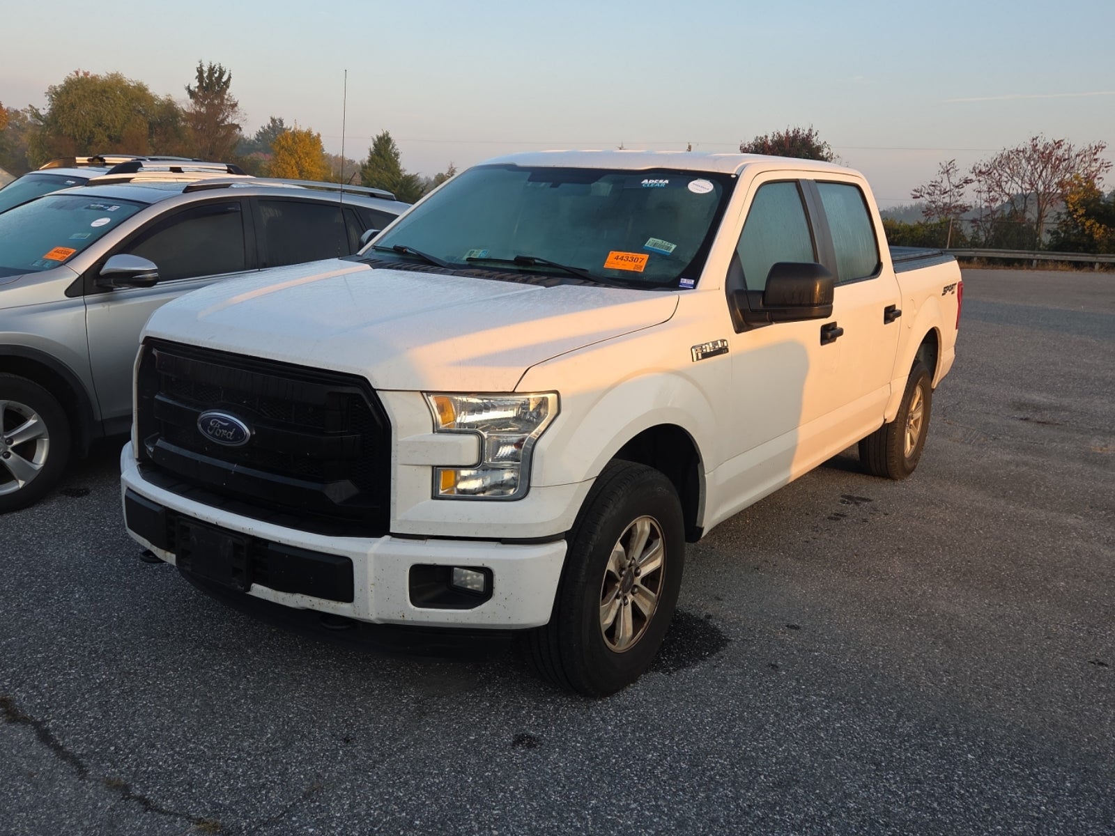 2015 Ford F-150 4WD Supercrew 145" XL