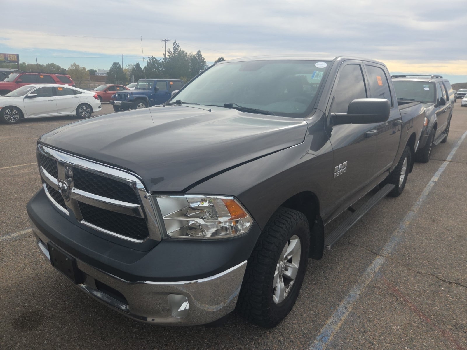 2014 Ram 1500 4WD Crew Cab 140.5" ST