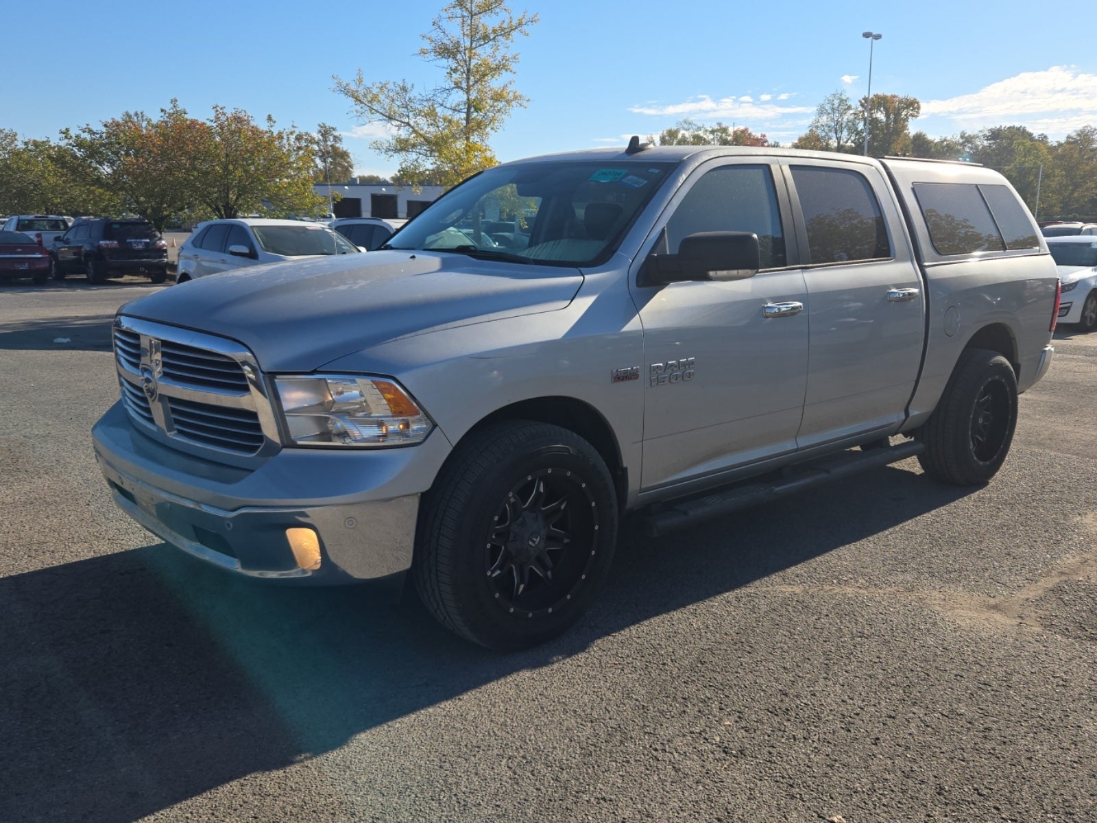 2016 Ram 1500 4WD Crew Cab 140.5" Big Horn