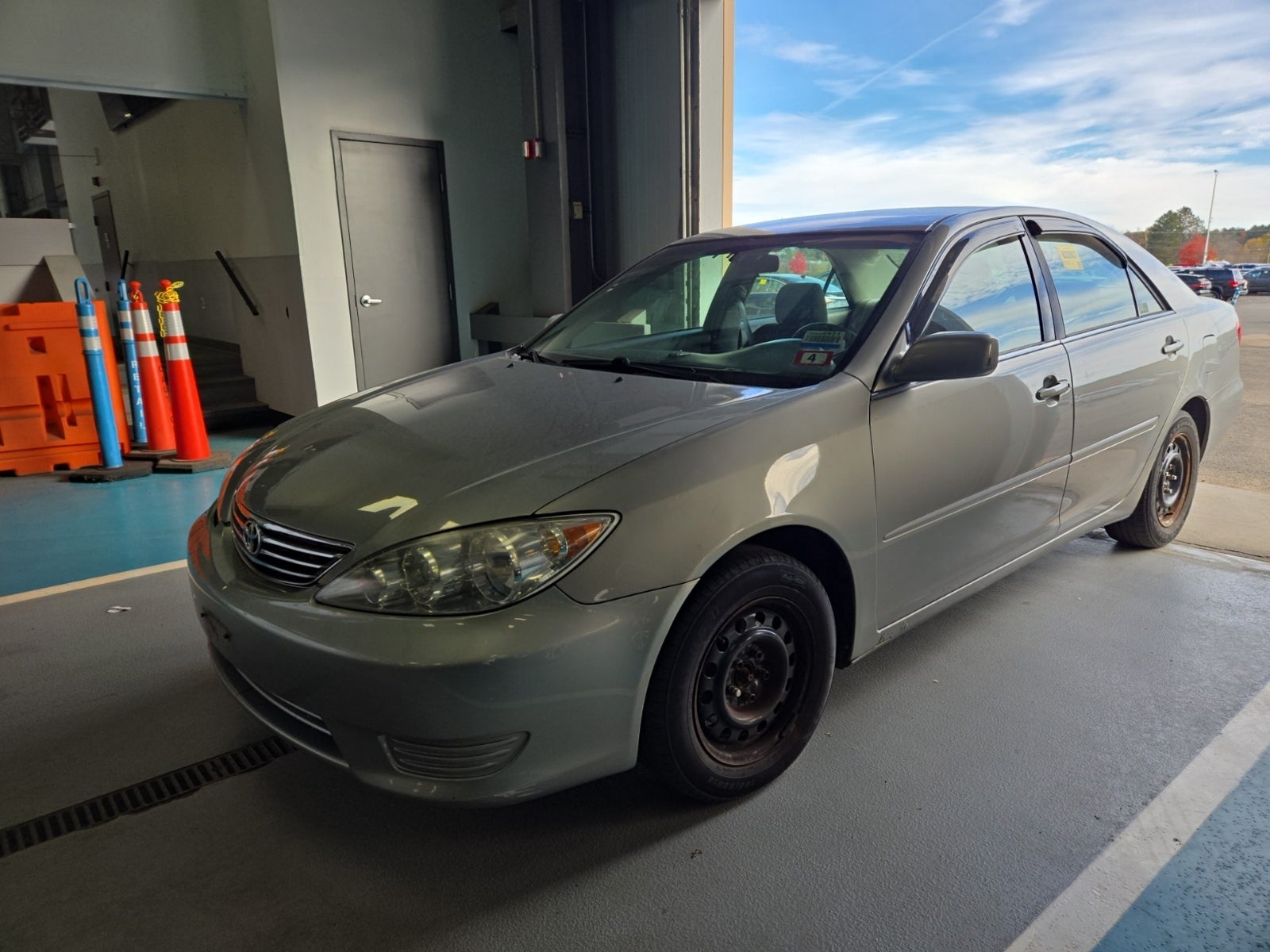 2005 Toyota Camry LE