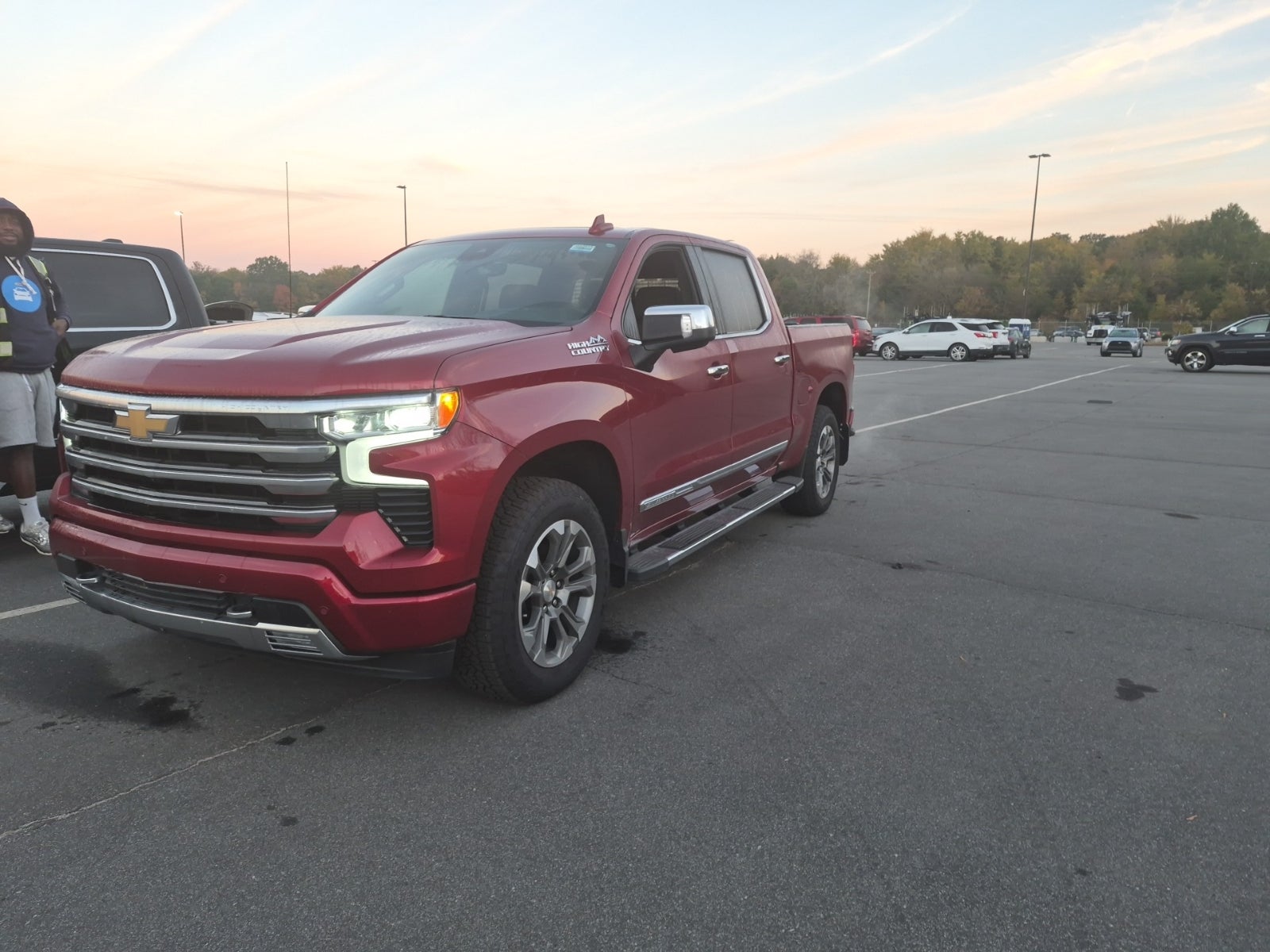 2025 Chevrolet Silverado 1500 4WD Crew Cab 147" High Country