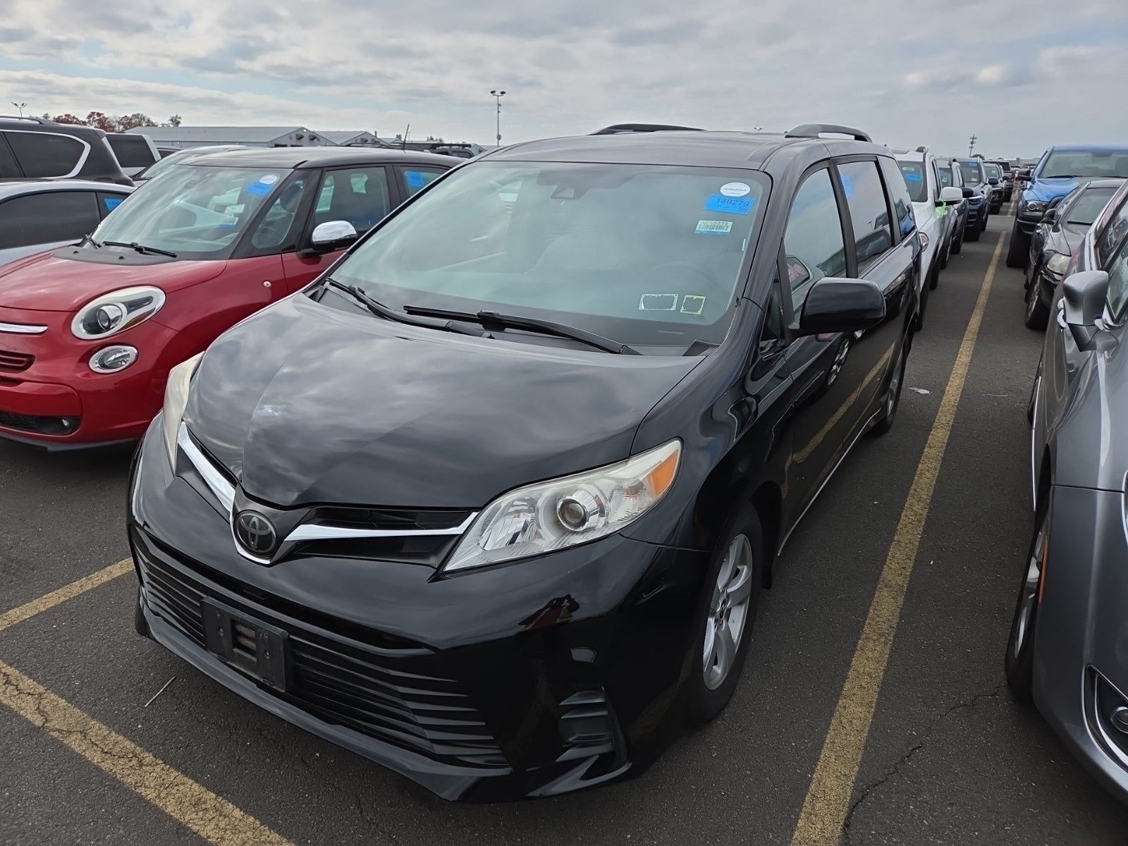 2020 Toyota Sienna LE