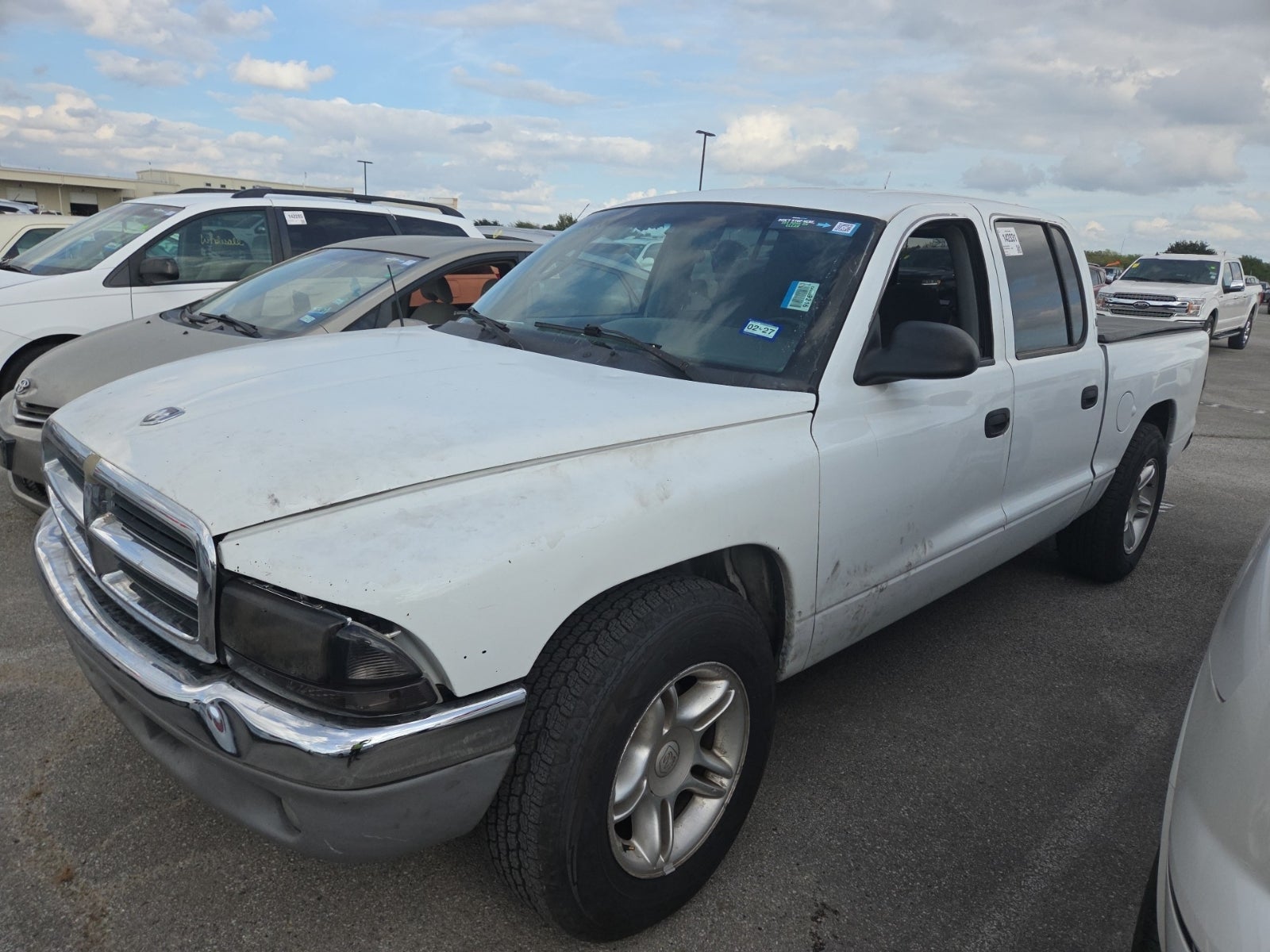 2000 Dodge Dakota Quad Cab 131" WB Sport