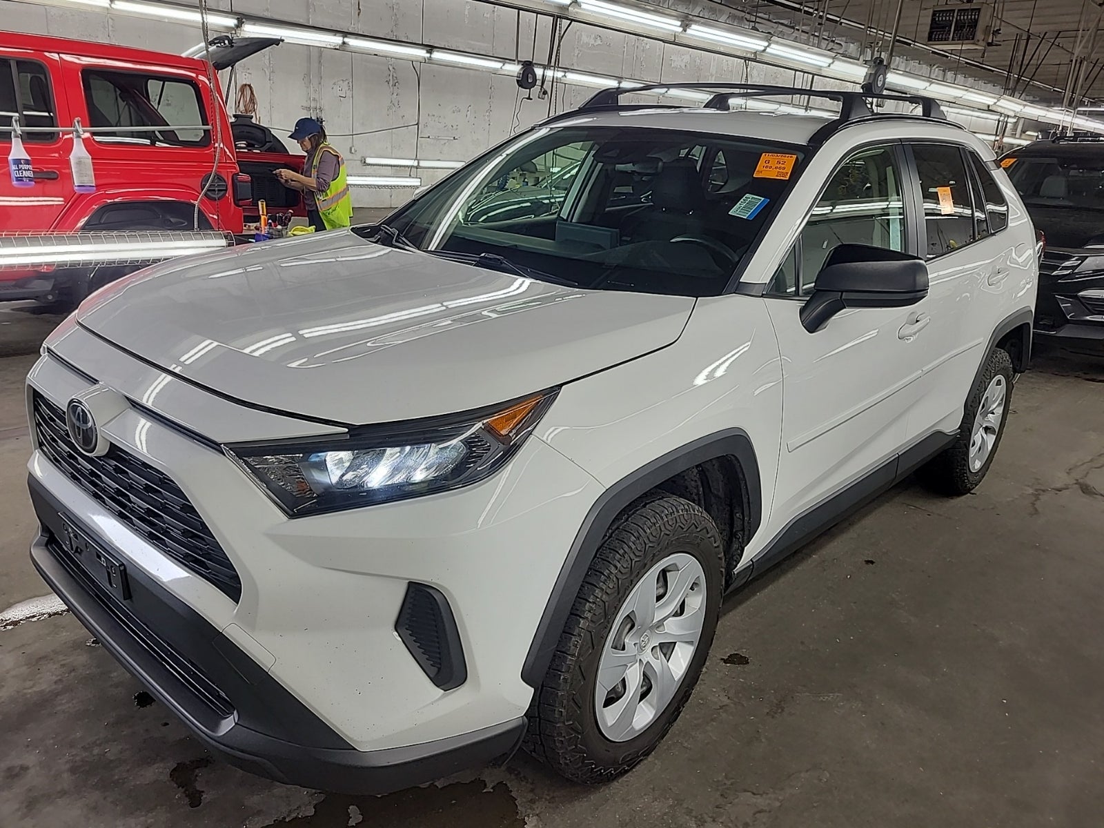 2020 Toyota RAV4 LE