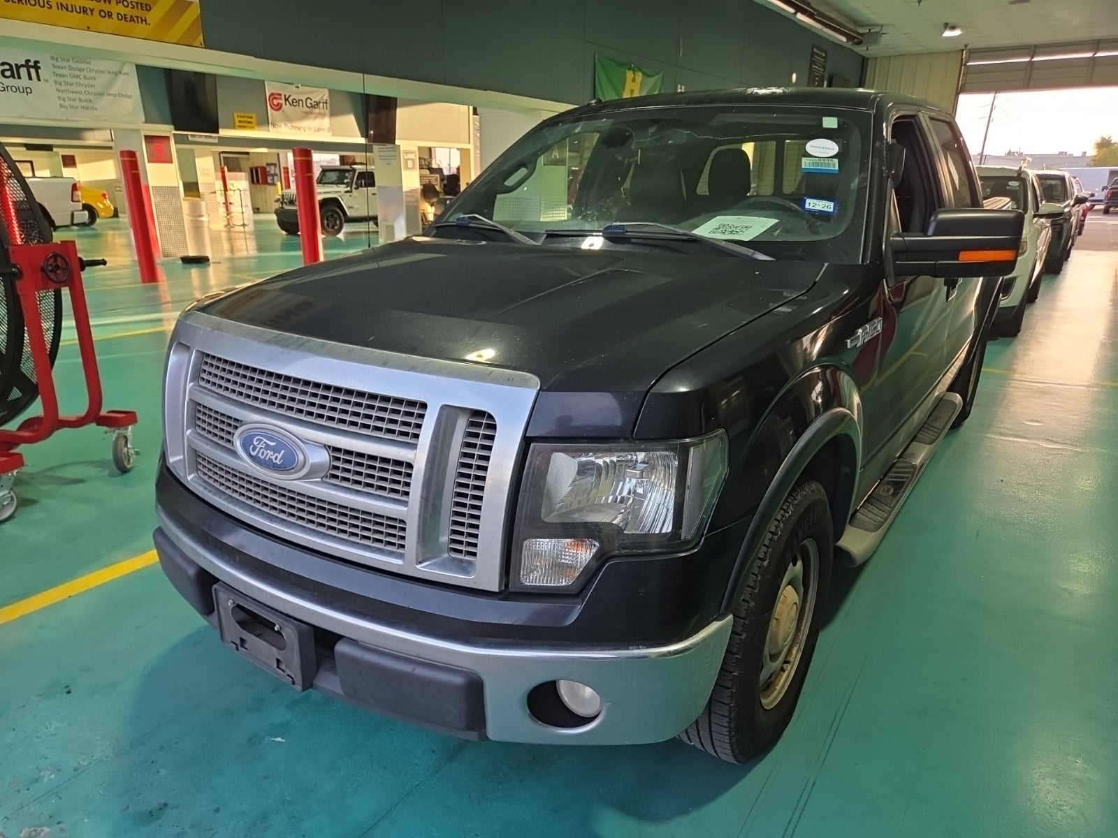 2010 Ford F-150 2WD Supercrew 145" Lariat