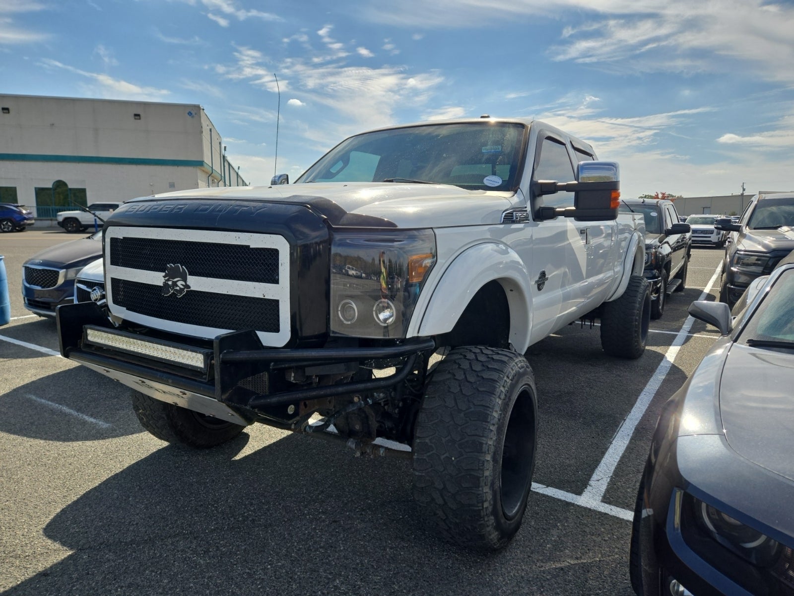 2013 Ford F-250 4WD Crew Cab 156" Lariat