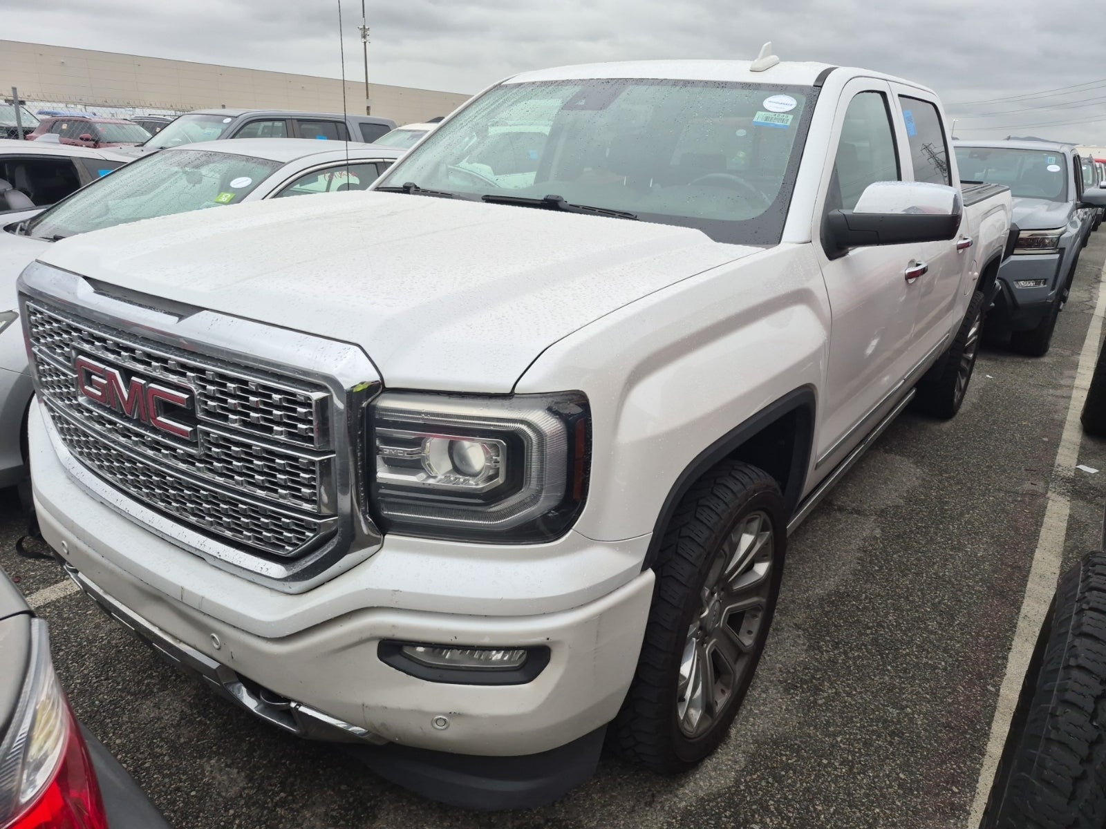 2018 GMC Sierra 1500 4WD Crew Cab 143.5" Denali